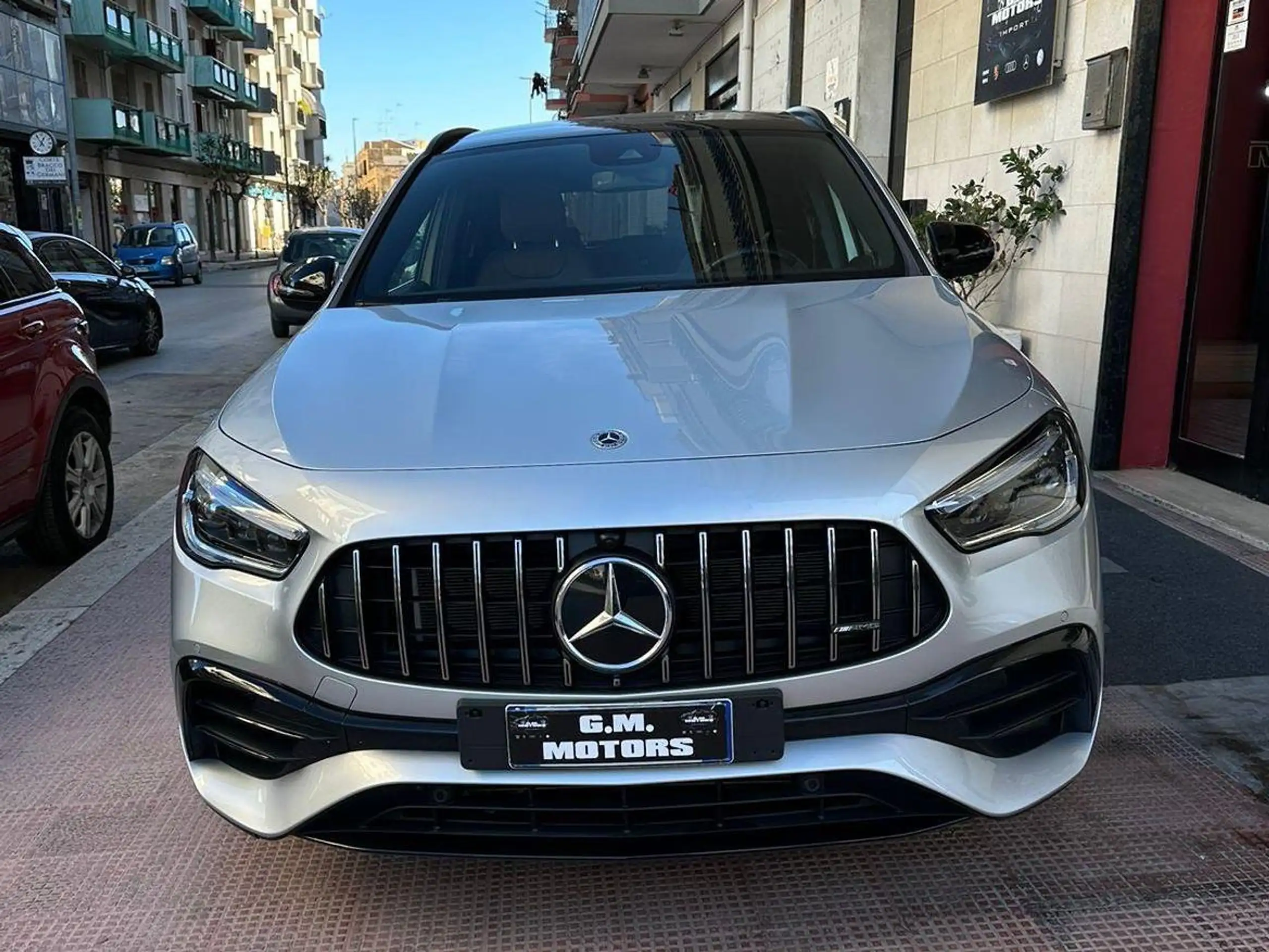 Mercedes-Benz - GLA 45 AMG