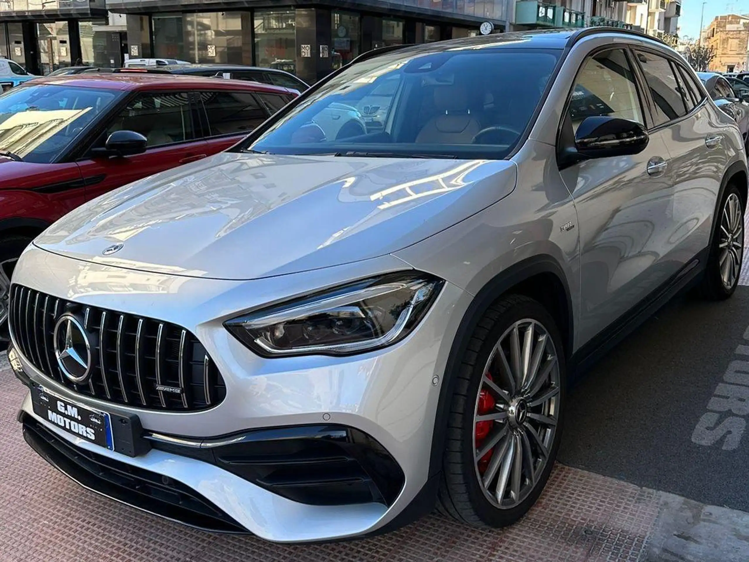 Mercedes-Benz - GLA 45 AMG