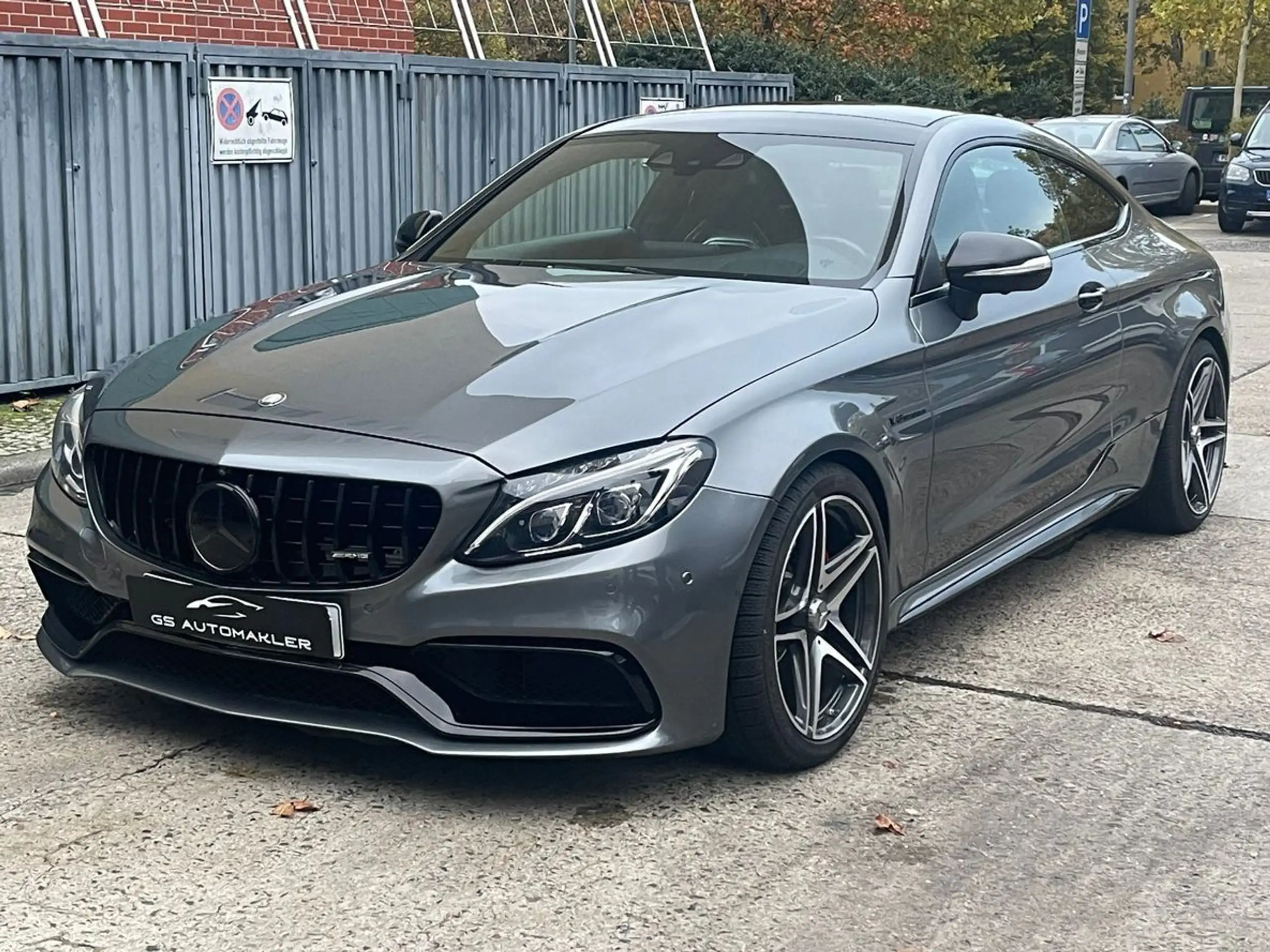 Mercedes-Benz - C 63 AMG