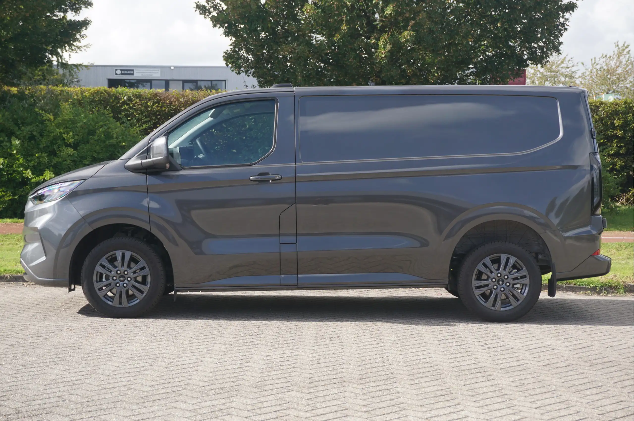 Ford - Transit Custom