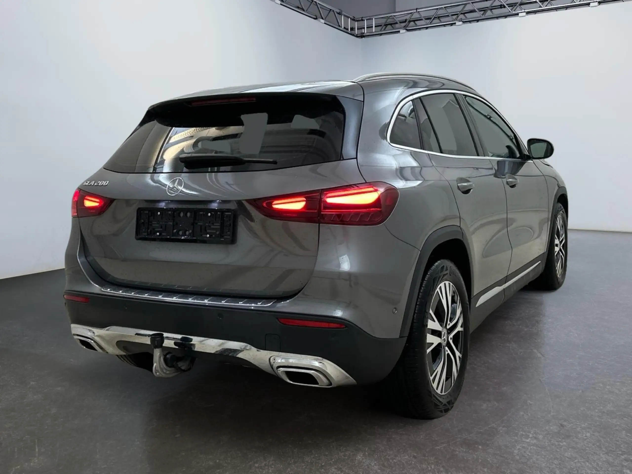 Mercedes-Benz - GLA 200