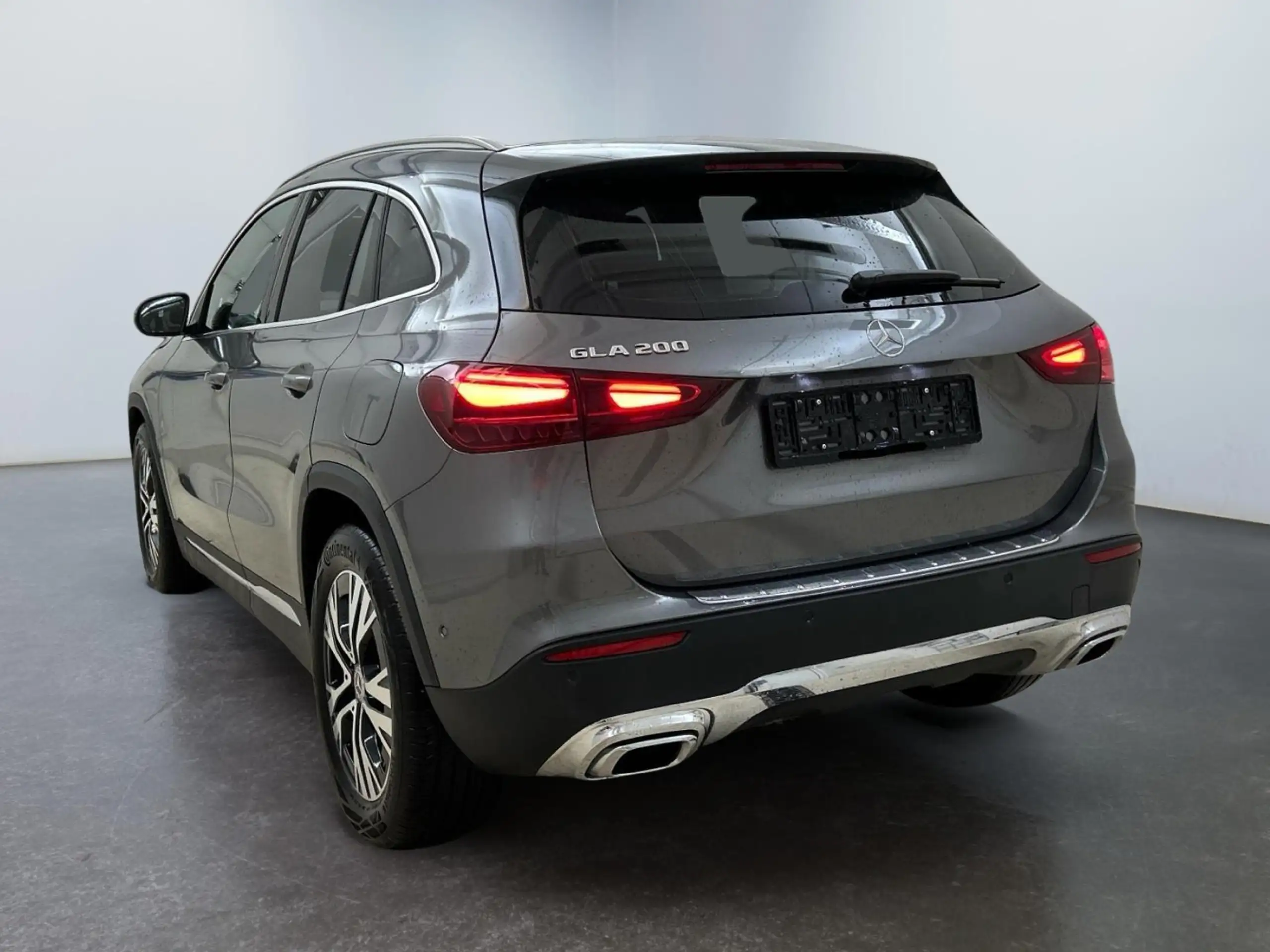 Mercedes-Benz - GLA 200