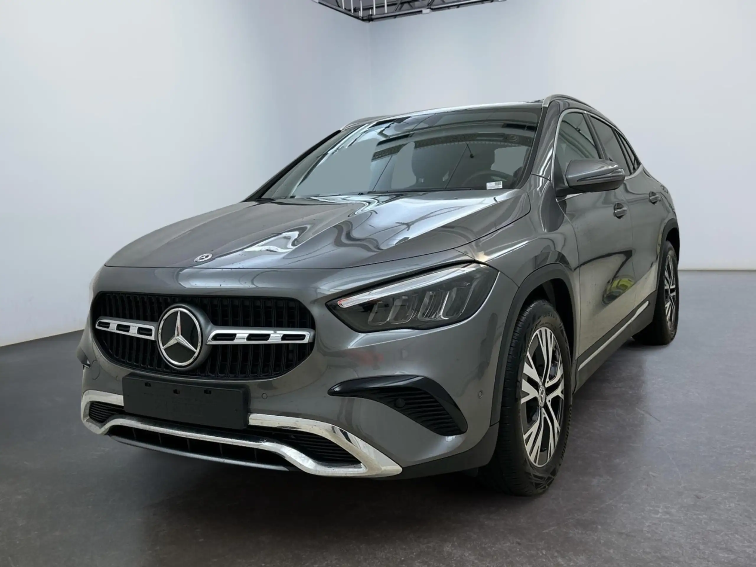 Mercedes-Benz - GLA 200