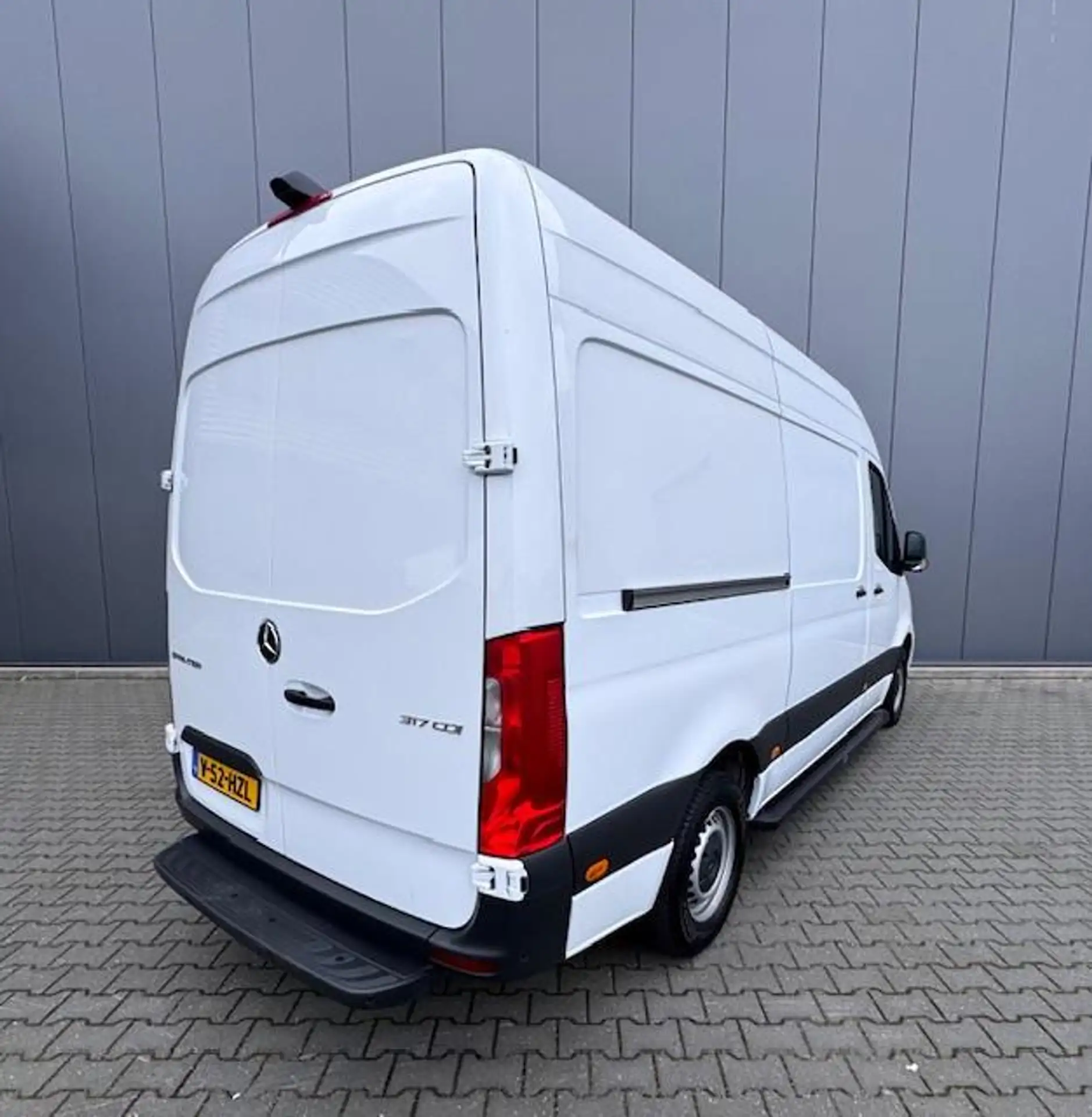 Mercedes-Benz - Sprinter