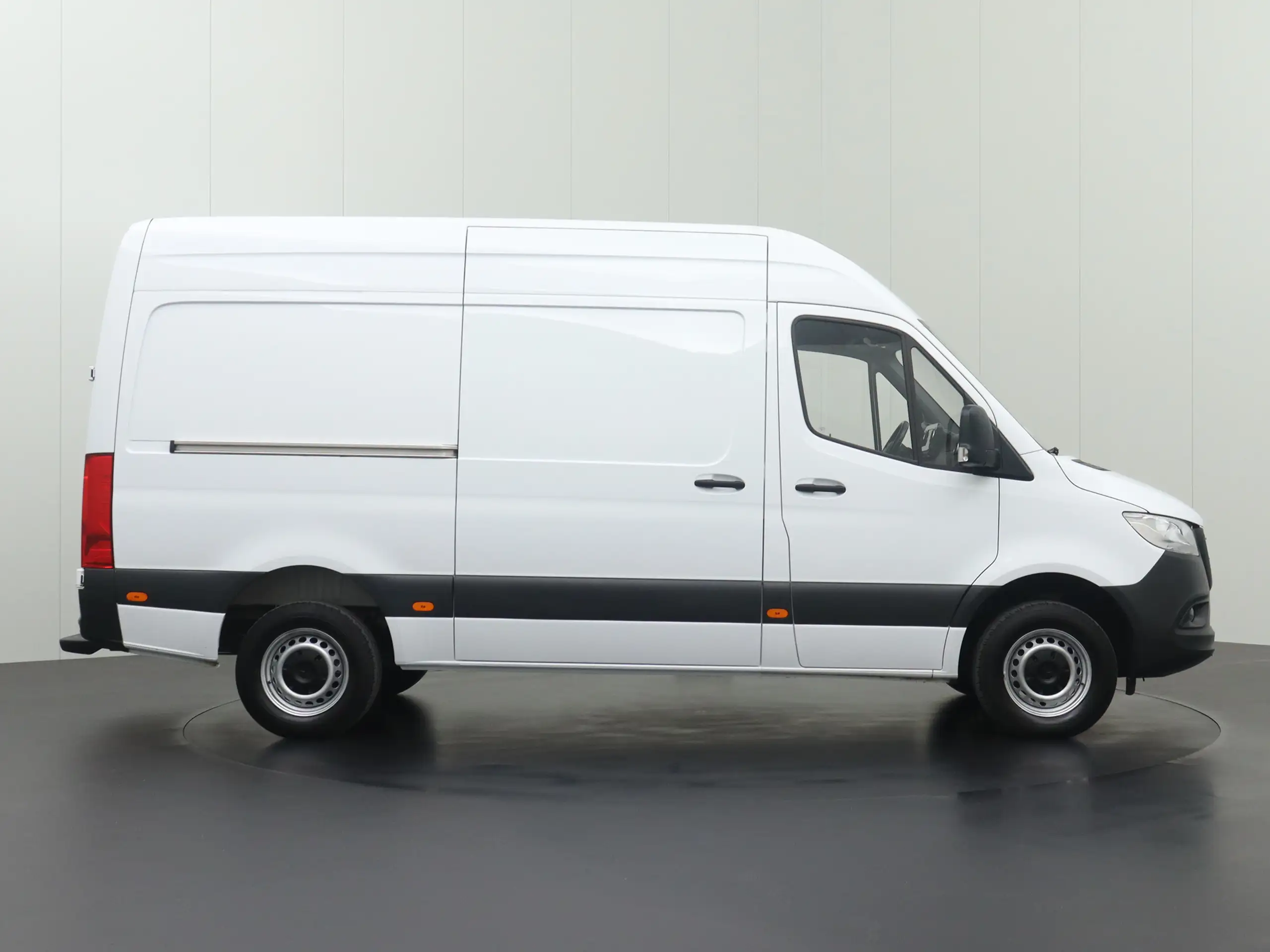 Mercedes-Benz - Sprinter