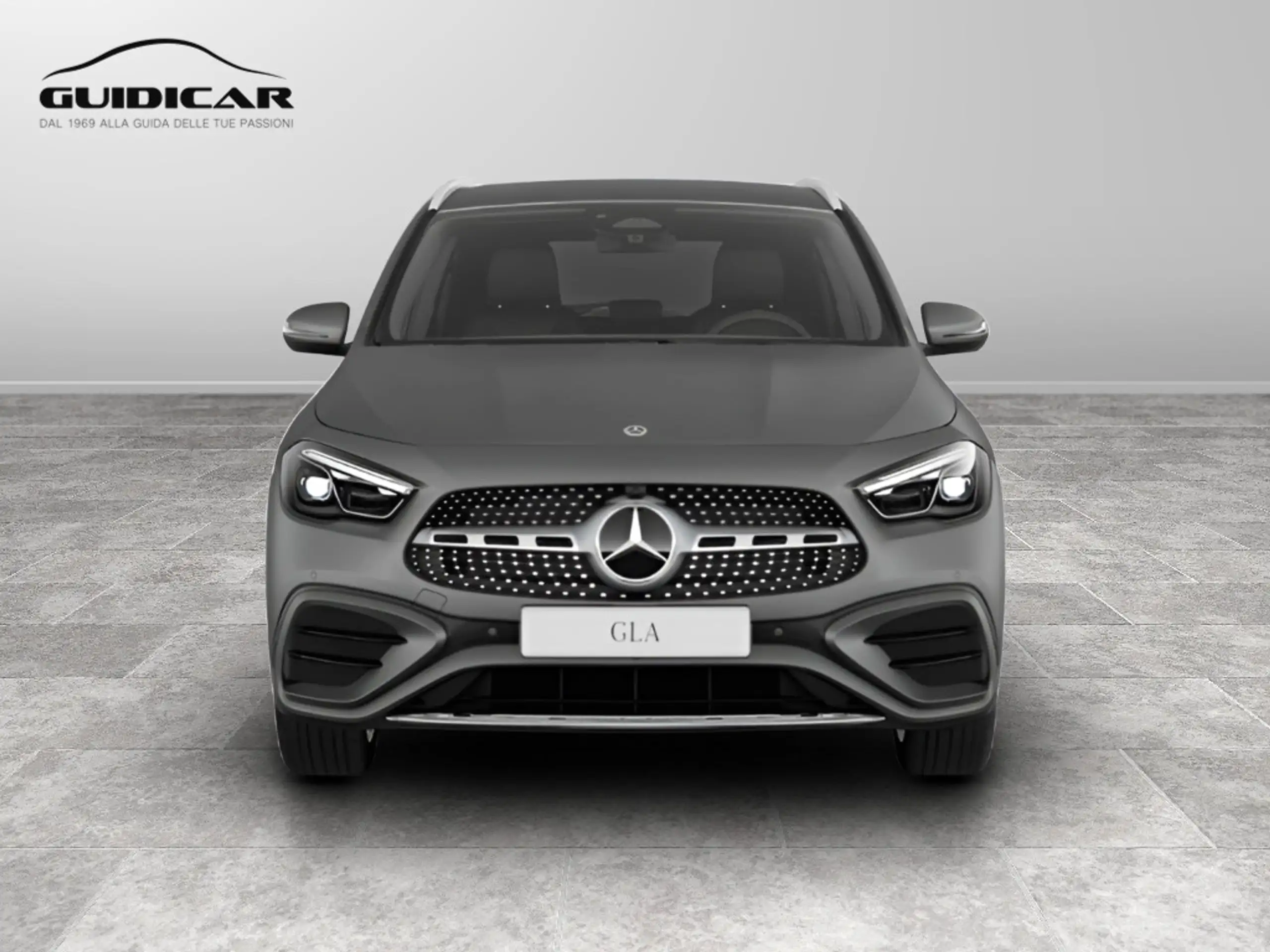 Mercedes-Benz - GLA 200