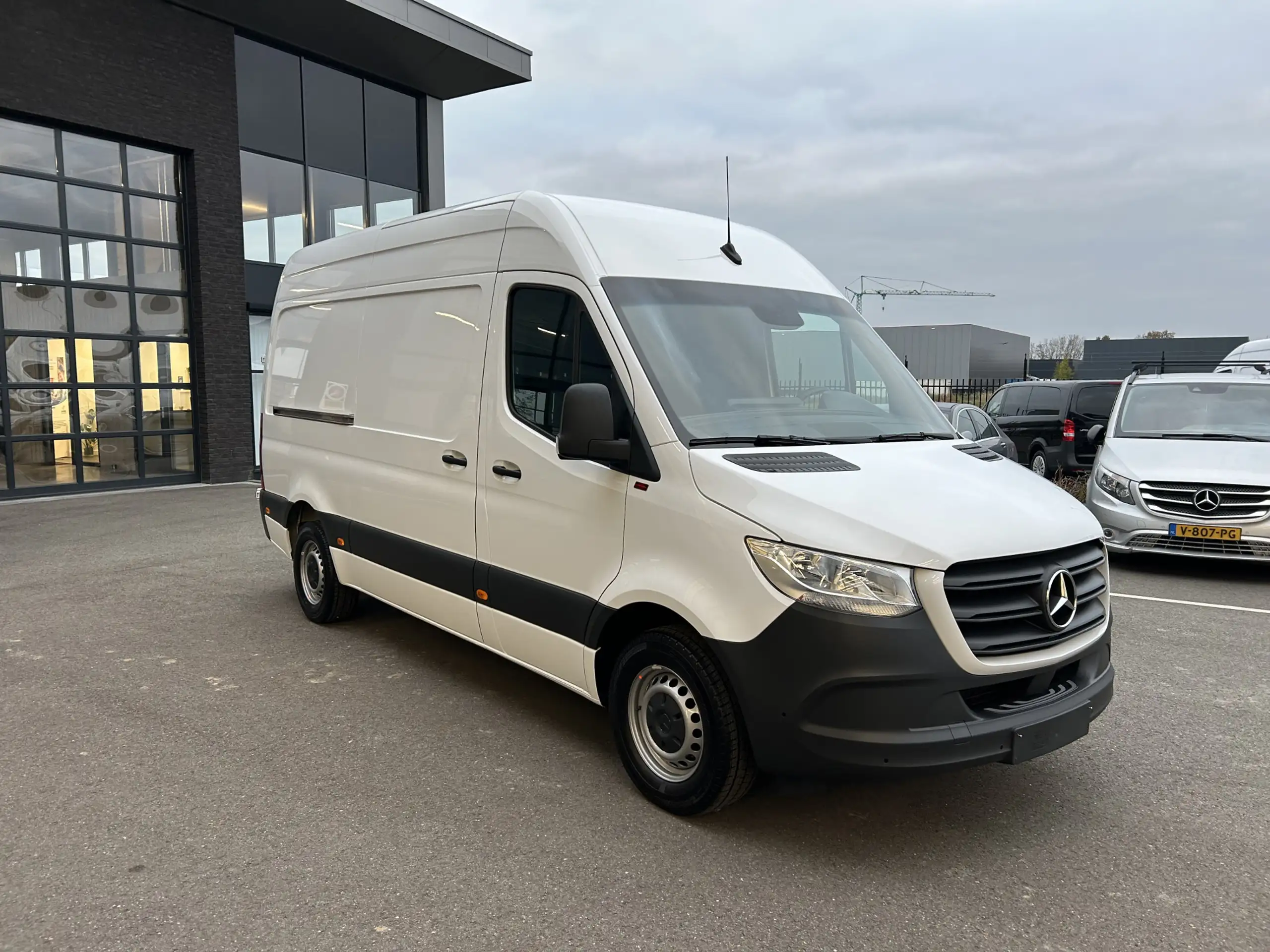 Mercedes-Benz - Sprinter