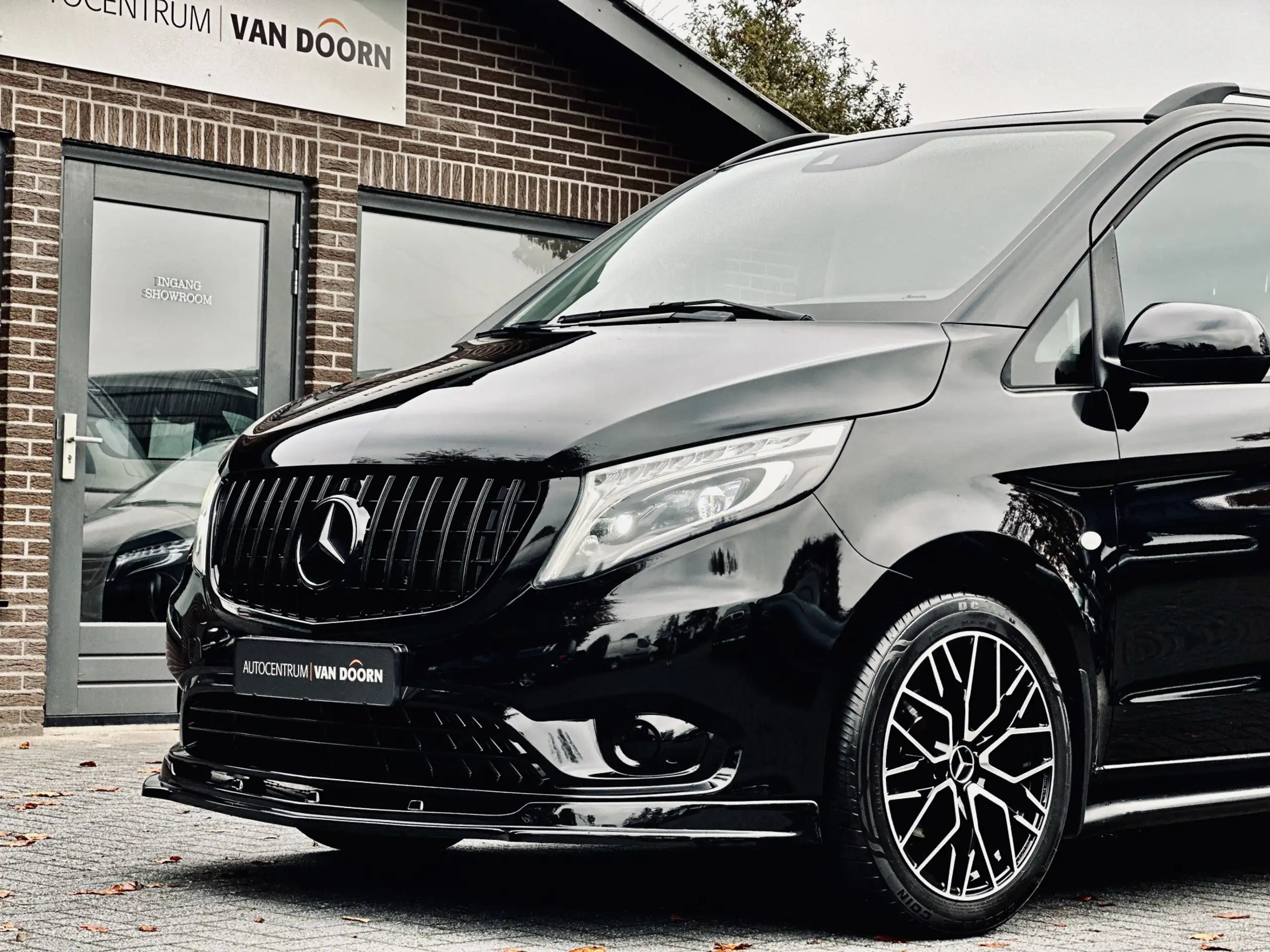 Mercedes-Benz - Vito