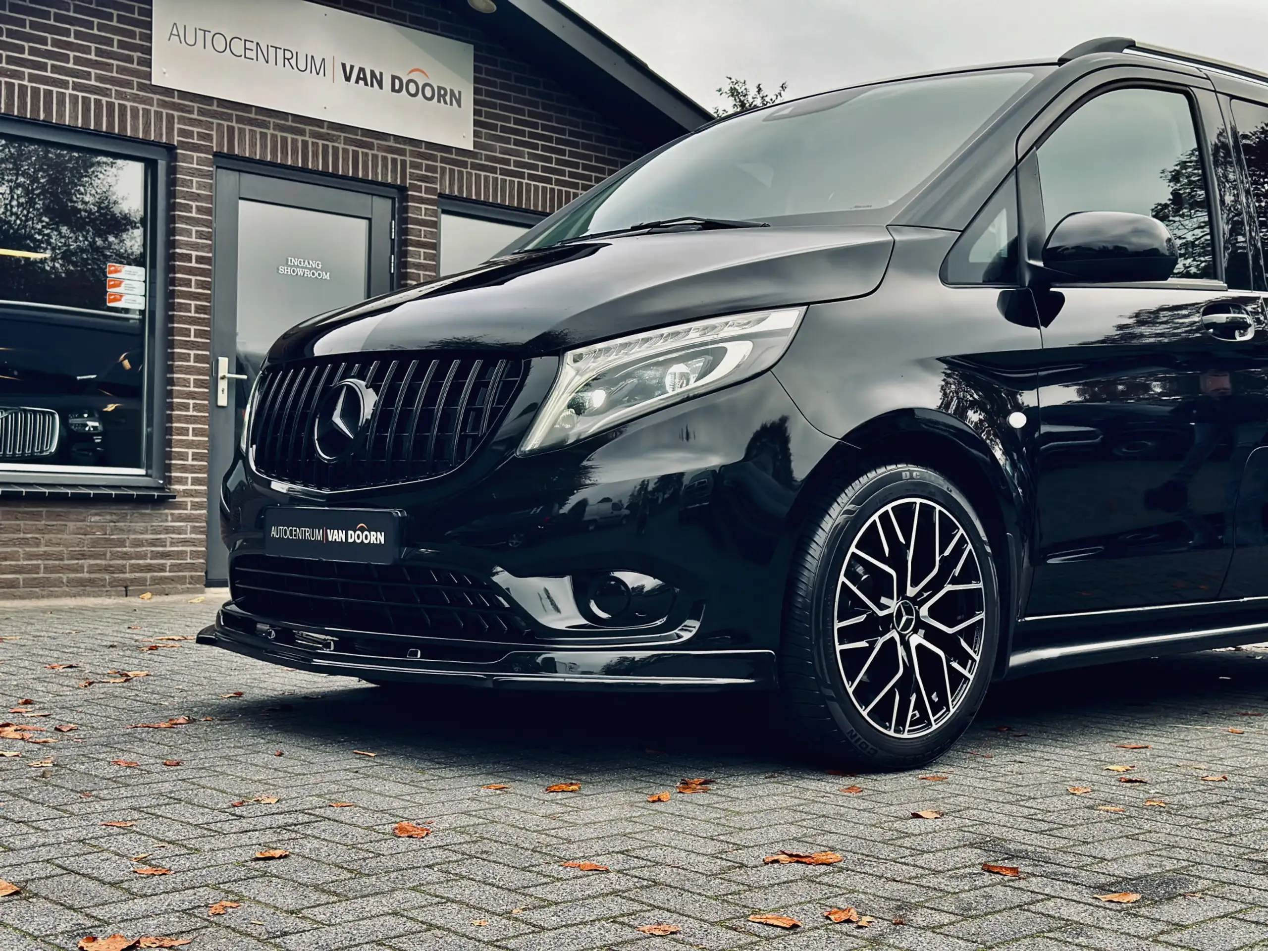 Mercedes-Benz - Vito