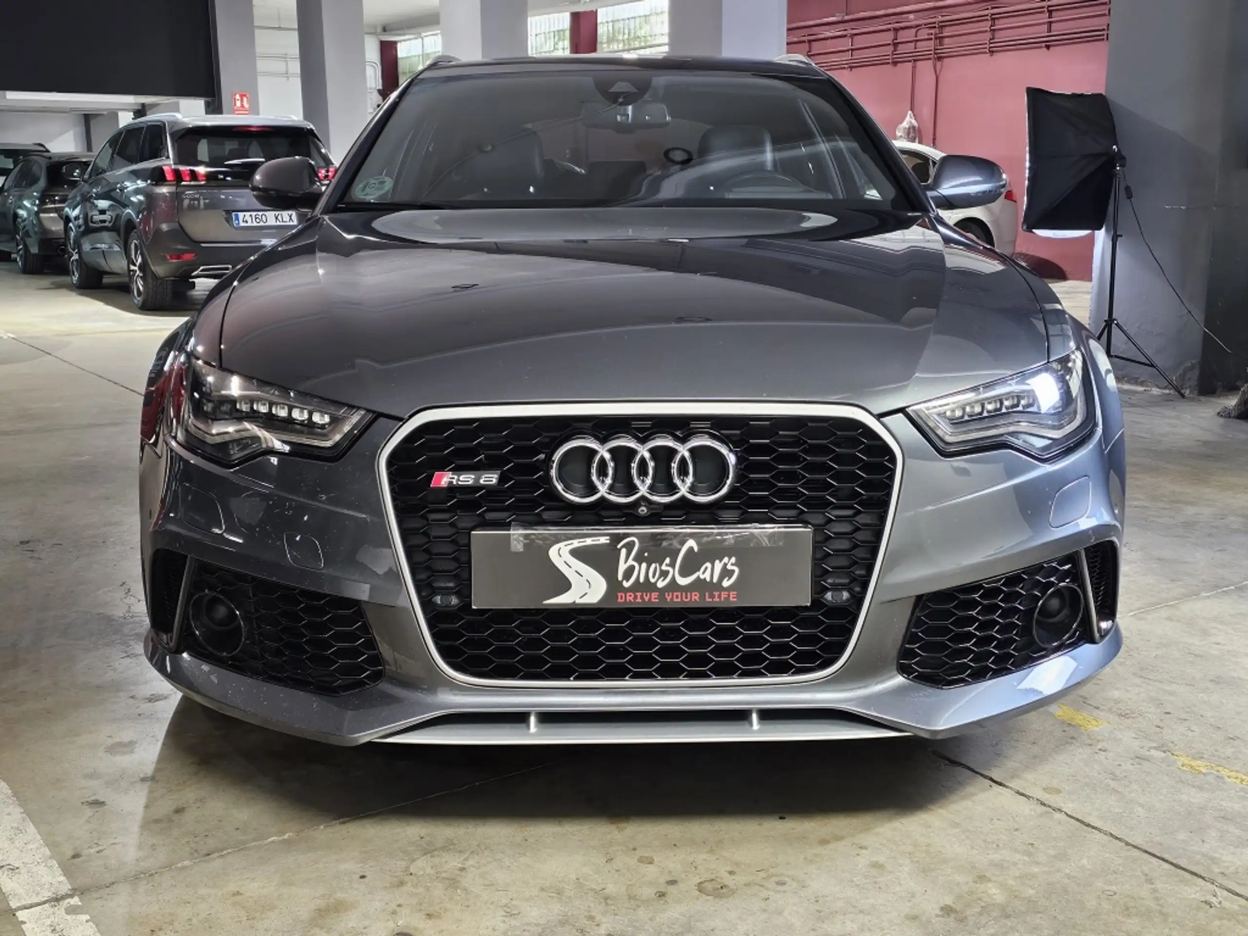 Audi - RS6