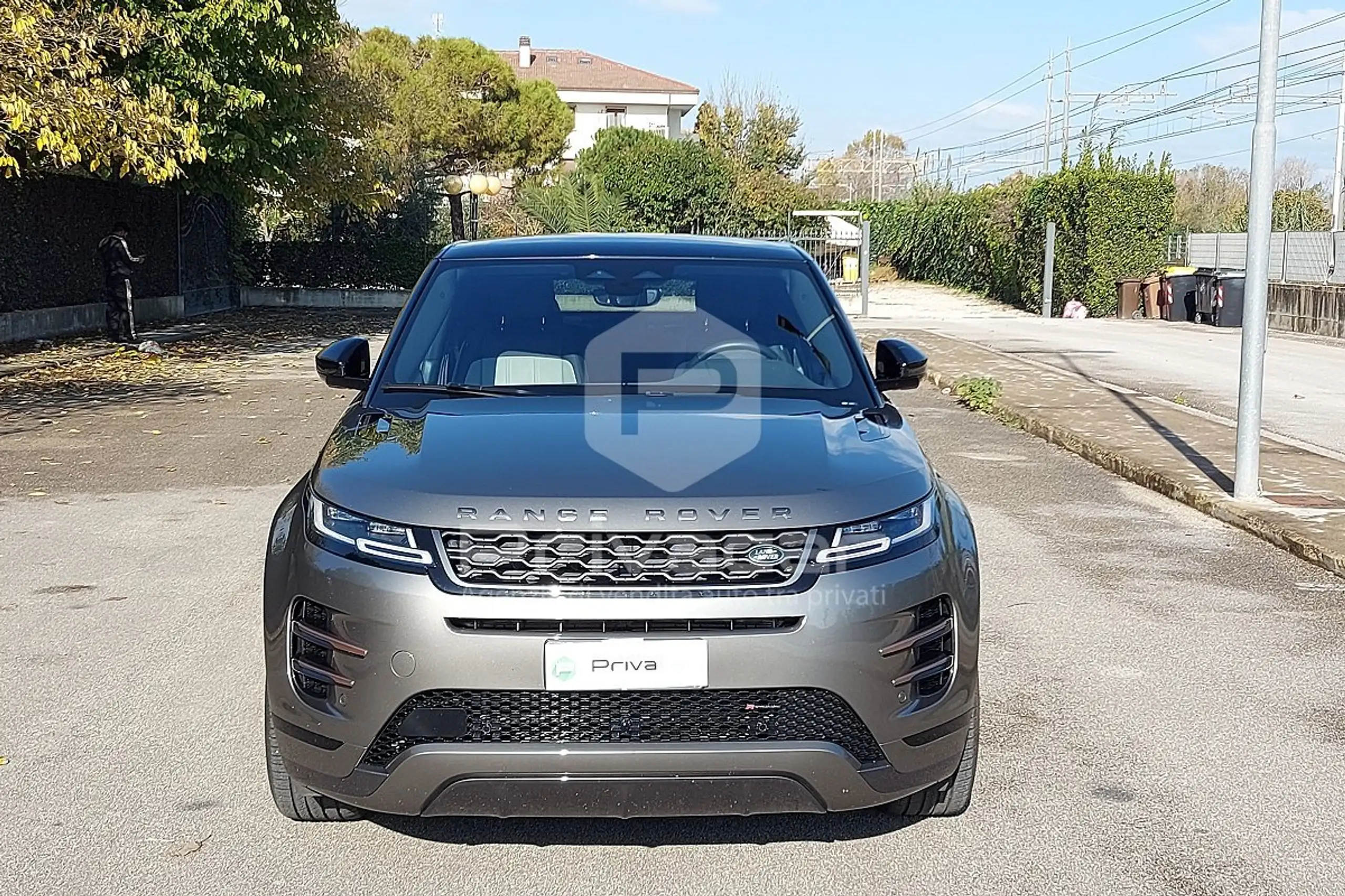 Land Rover - Range Rover Evoque