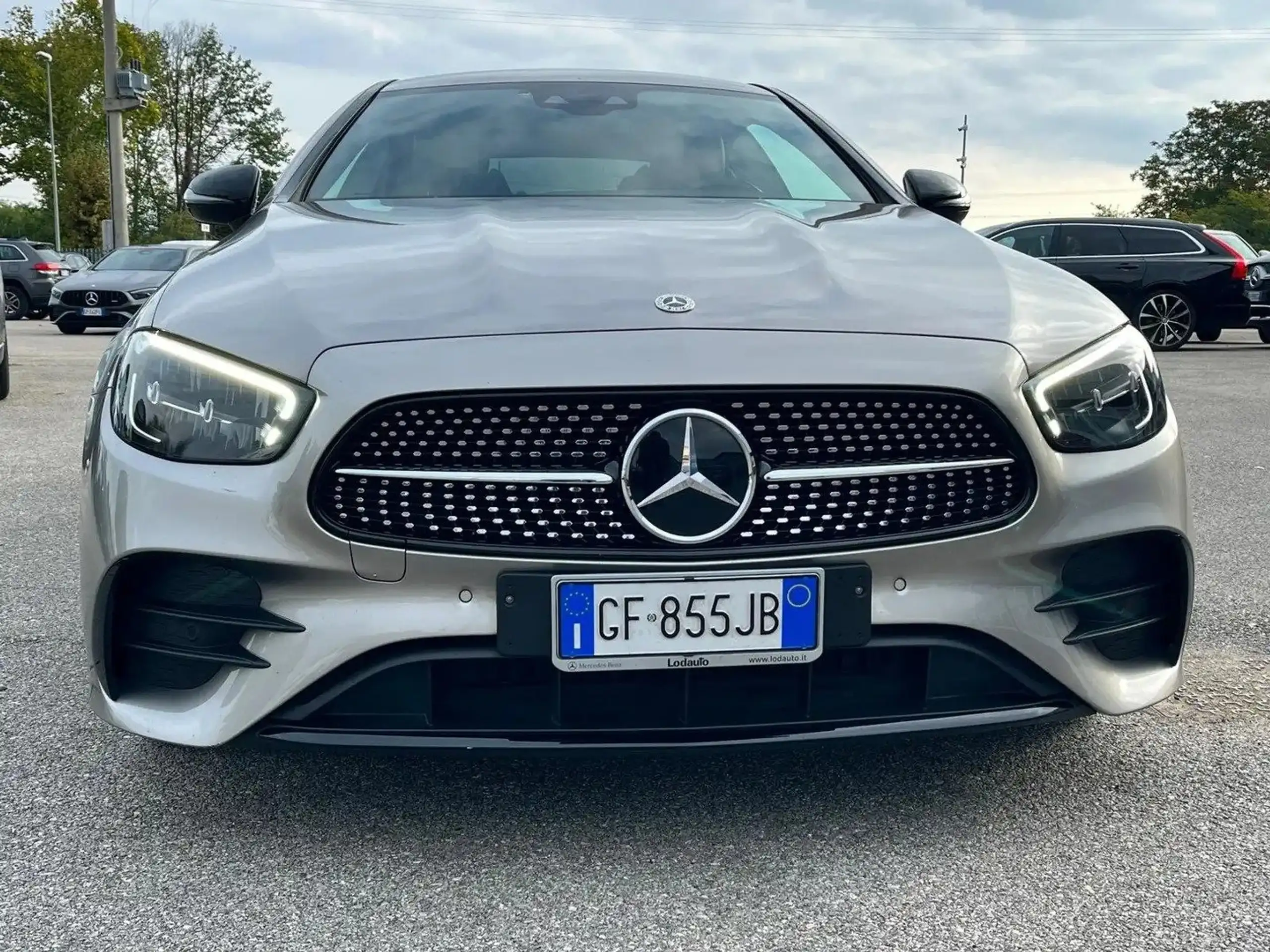 Mercedes-Benz - E 400