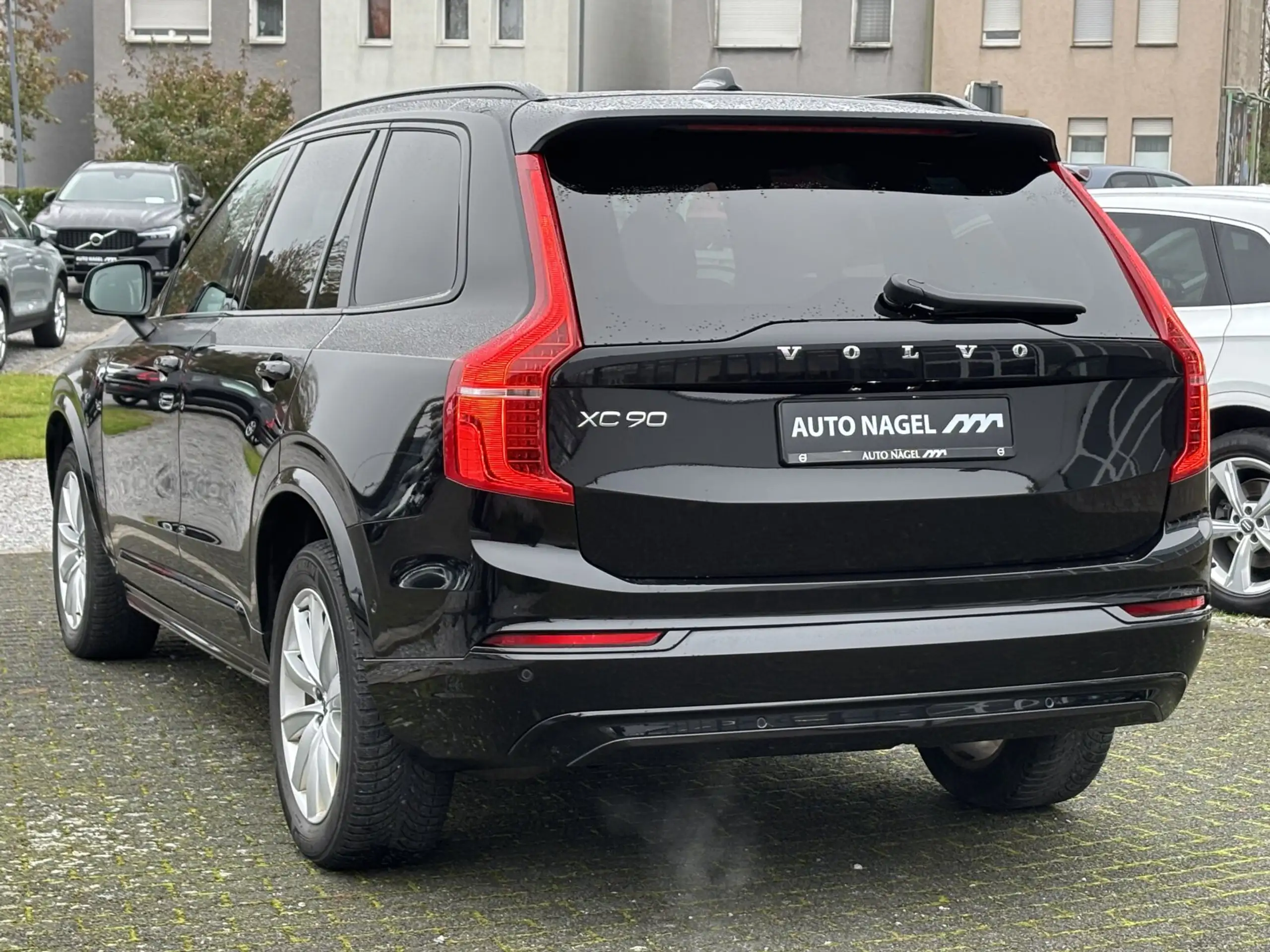 Volvo - XC90