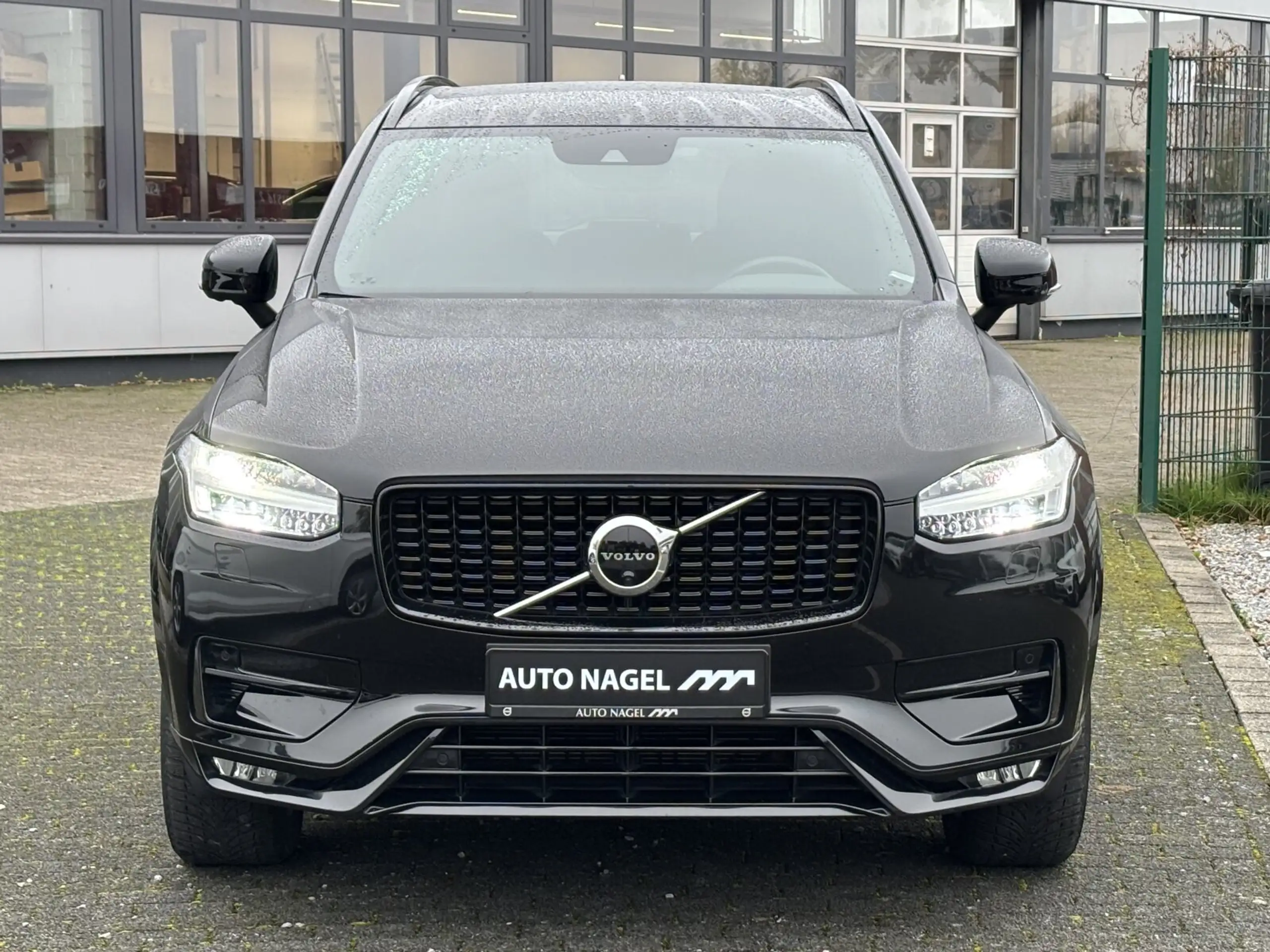 Volvo - XC90