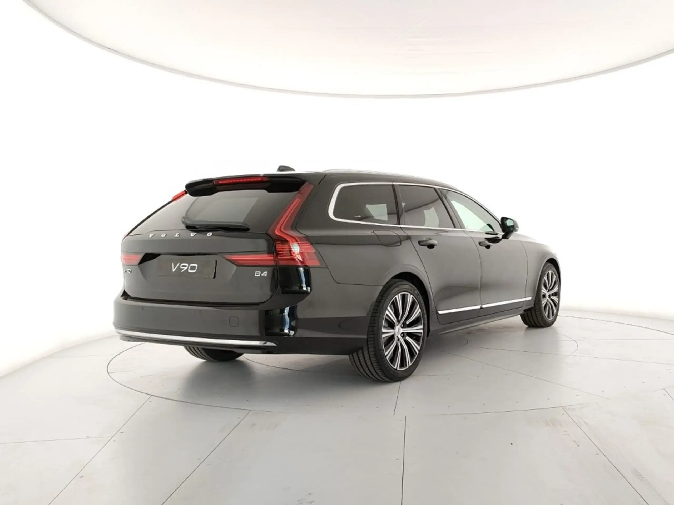 Volvo - V90