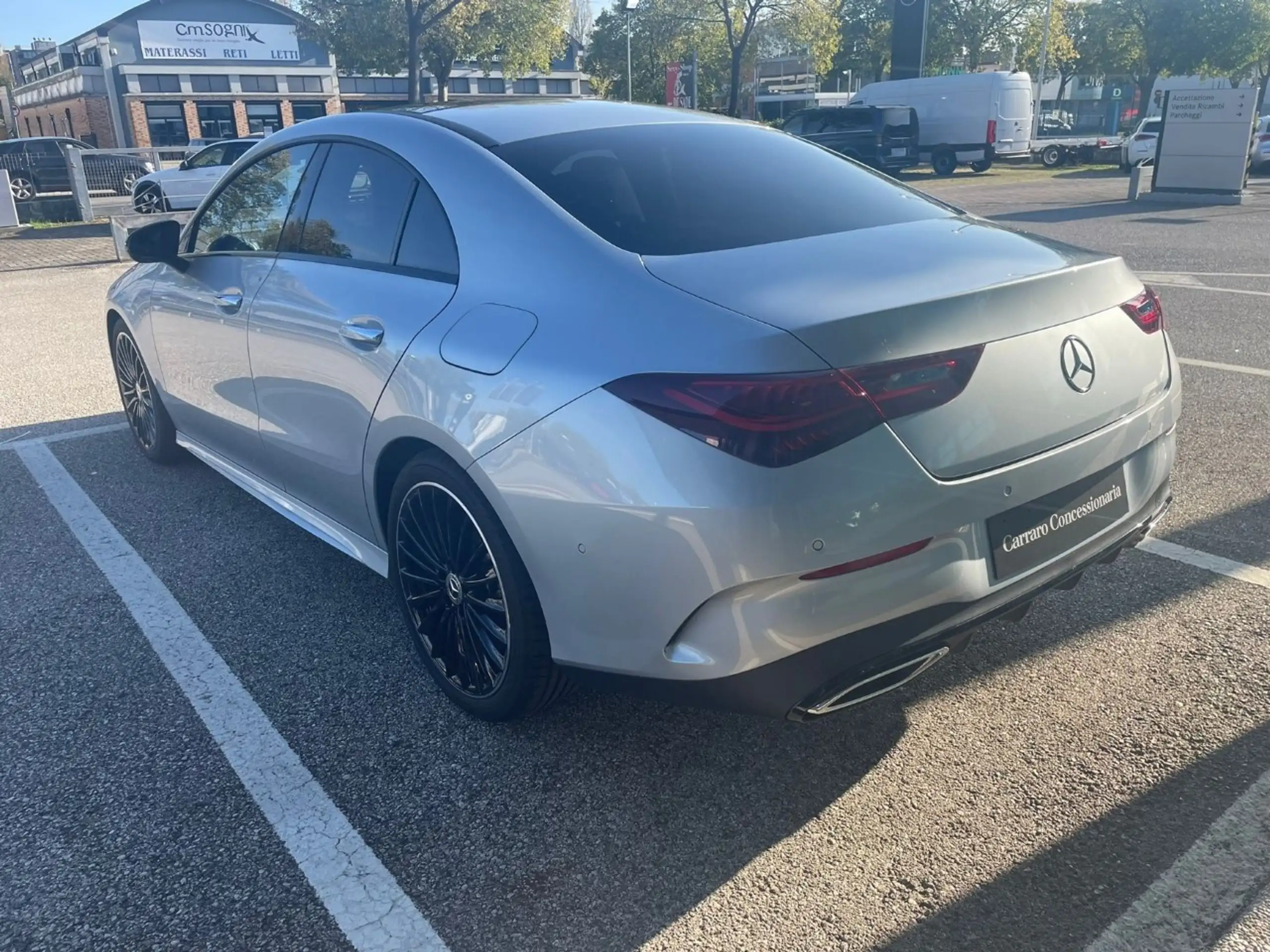 Mercedes-Benz - CLA 180