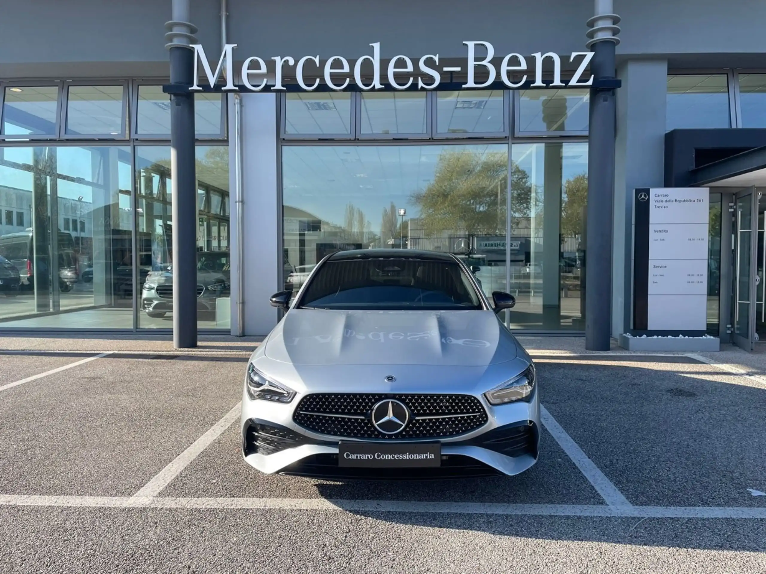 Mercedes-Benz - CLA 180