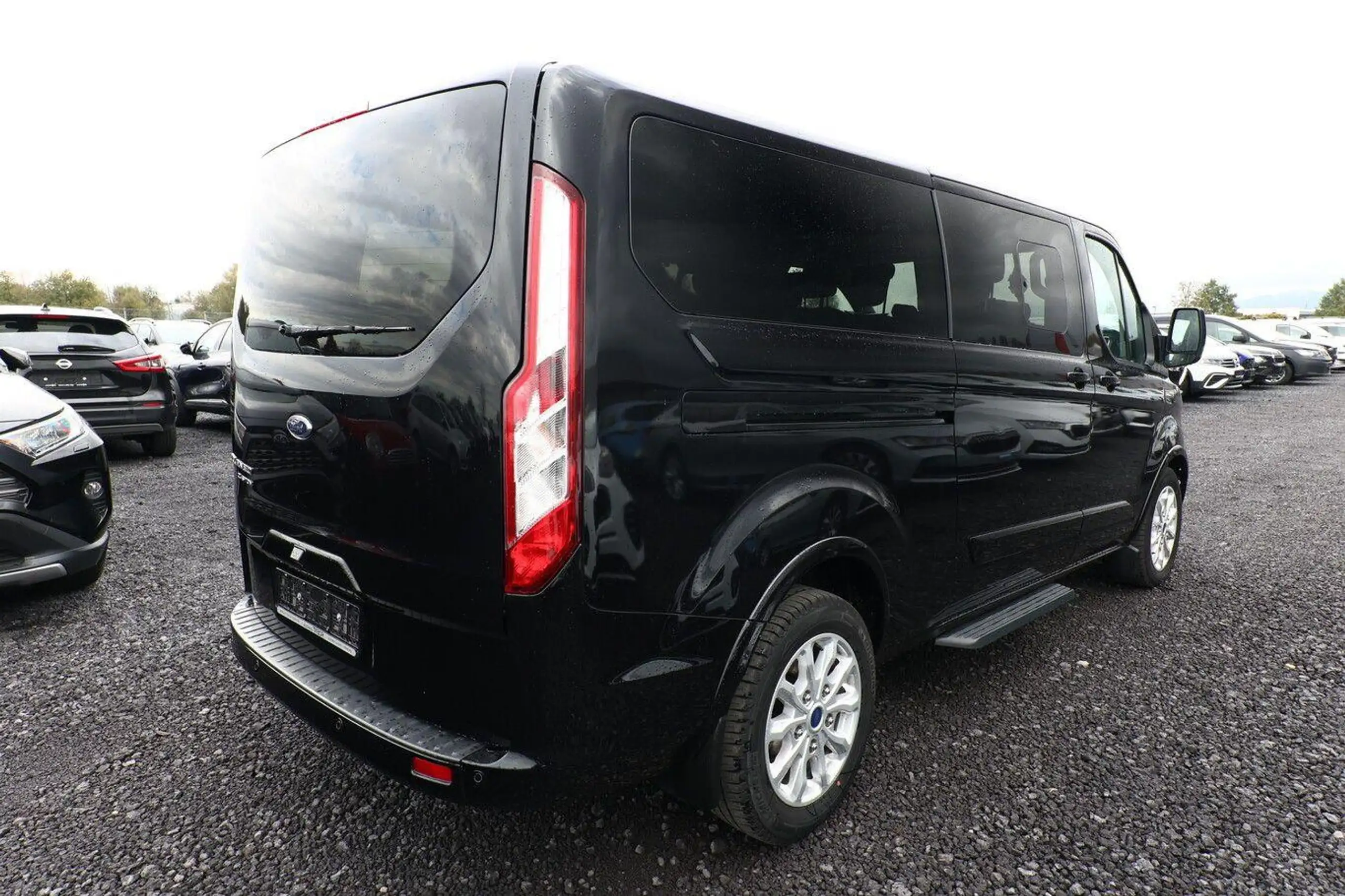 Ford - Tourneo Custom