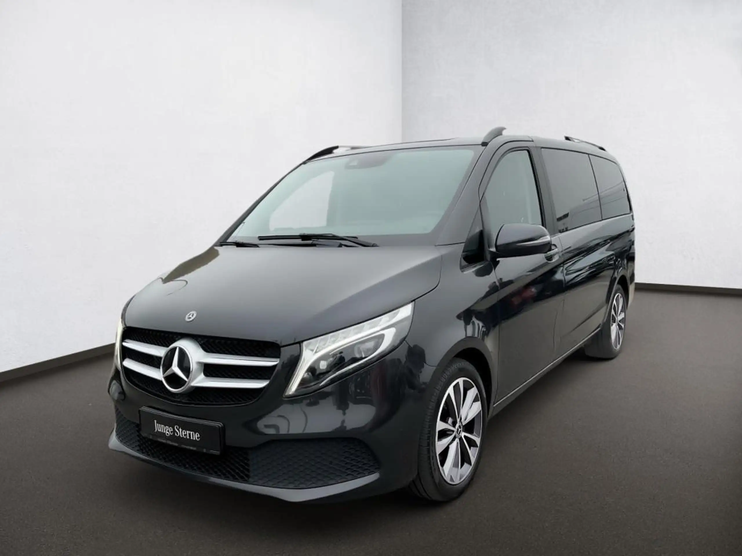 Mercedes-Benz - V 250