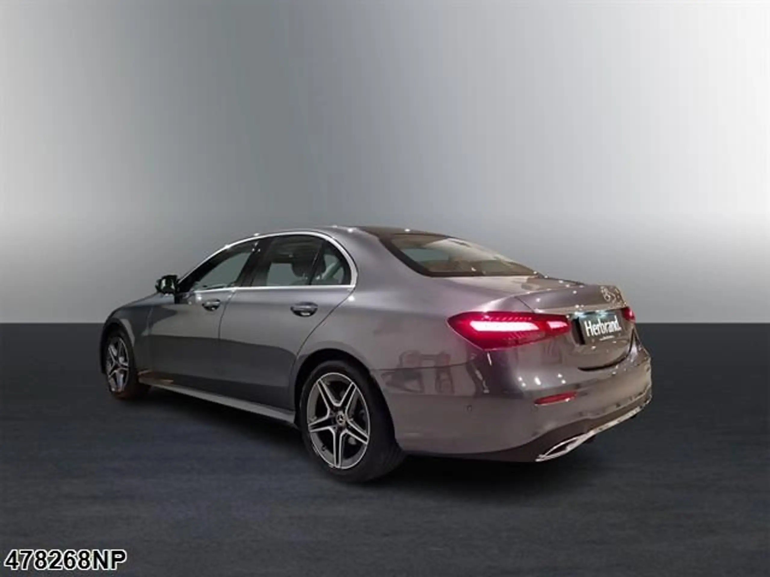 Mercedes-Benz - E 220