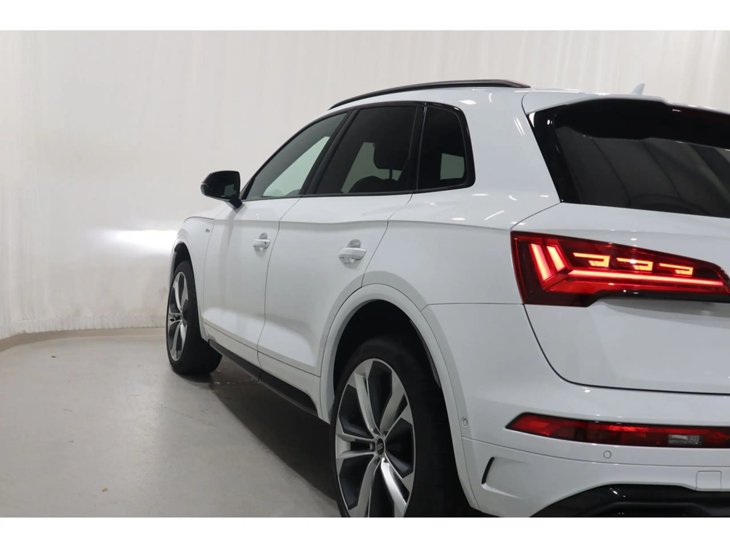 Audi - Q5