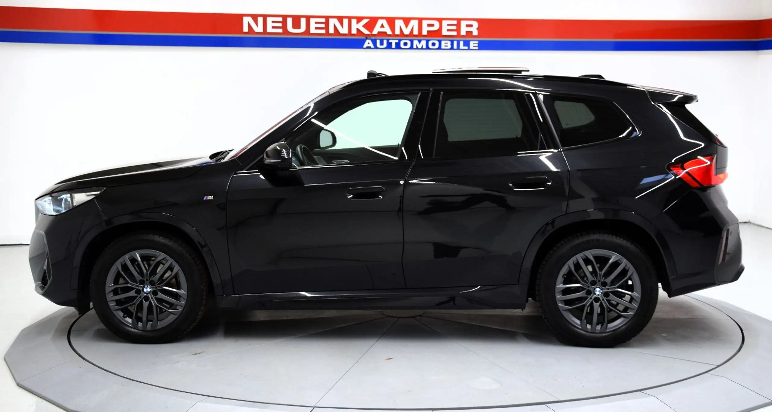 BMW - X1