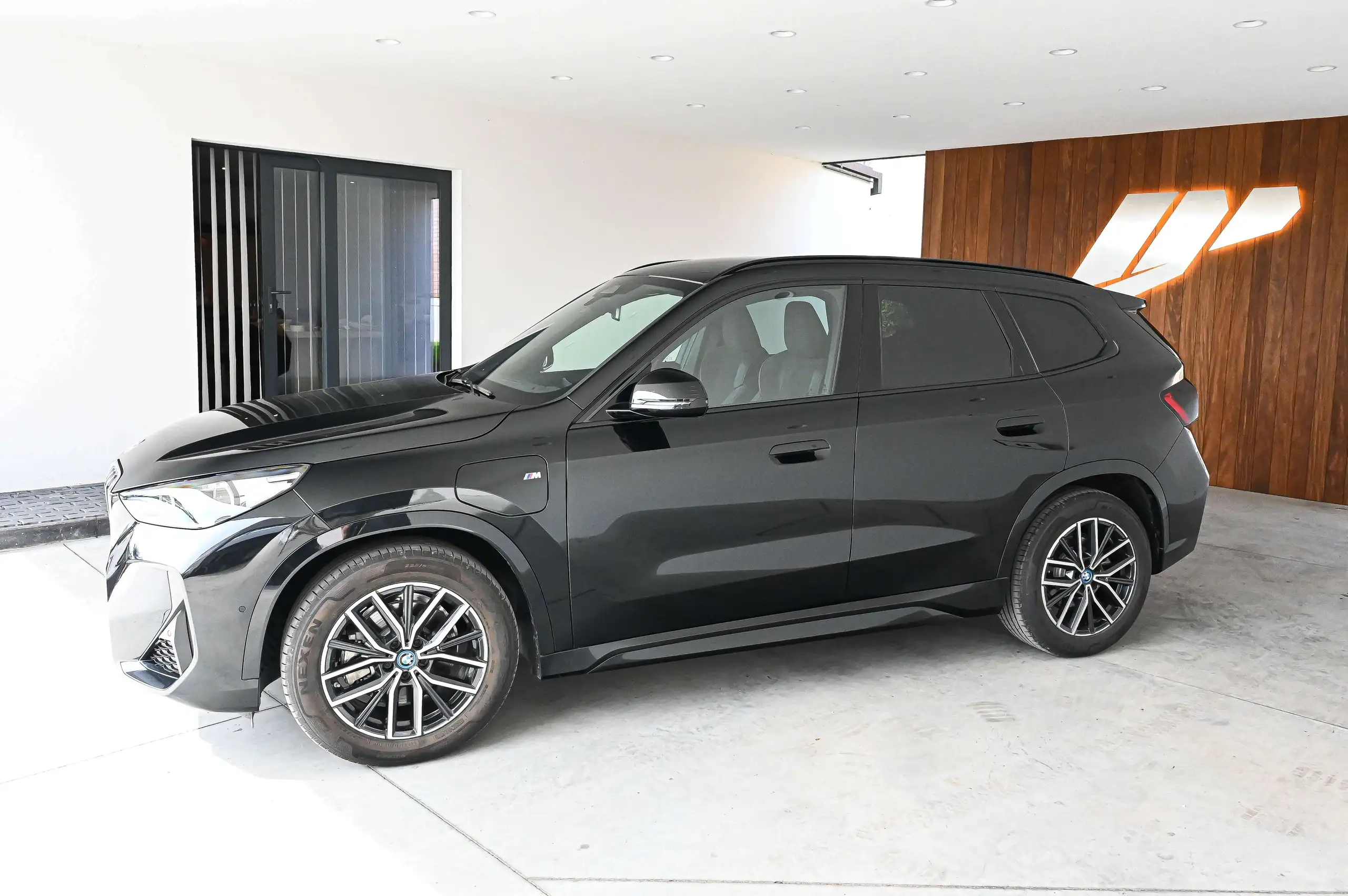 BMW - X1