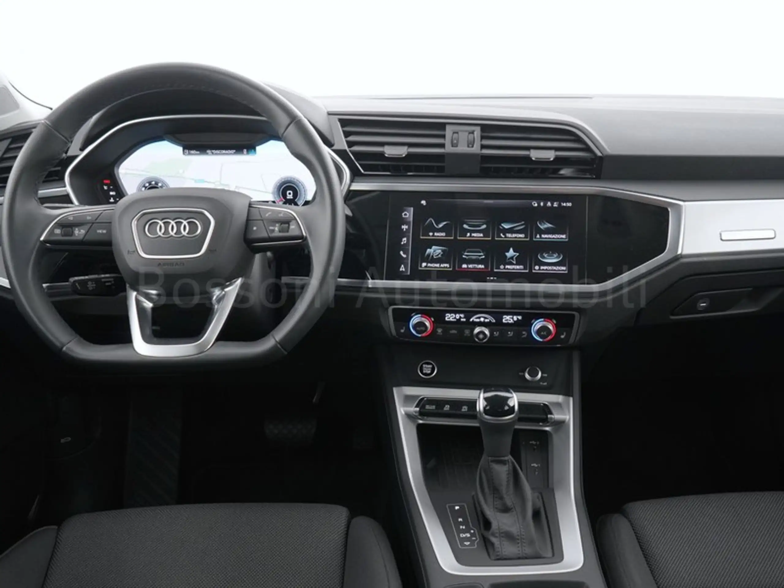 Audi - Q3