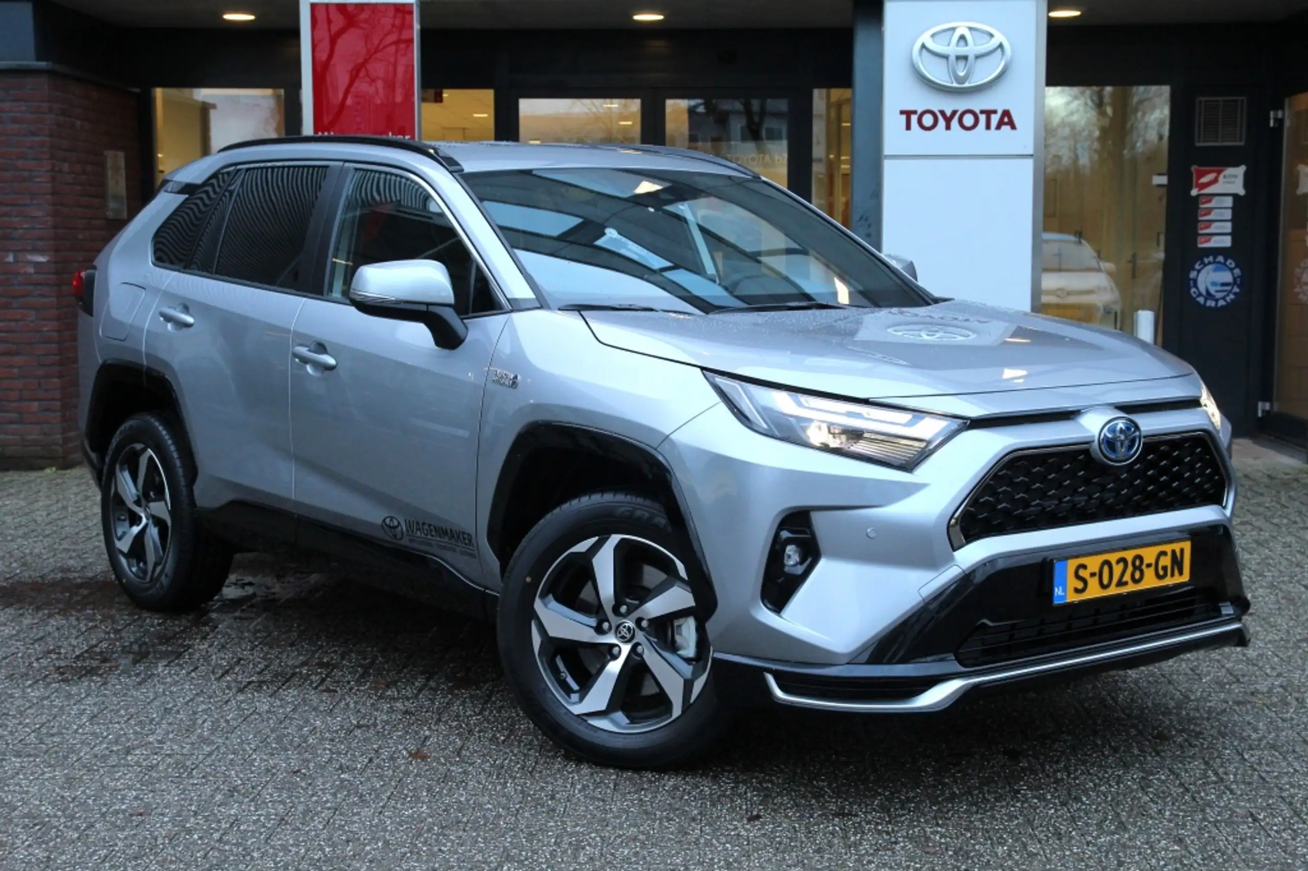 Toyota - RAV 4