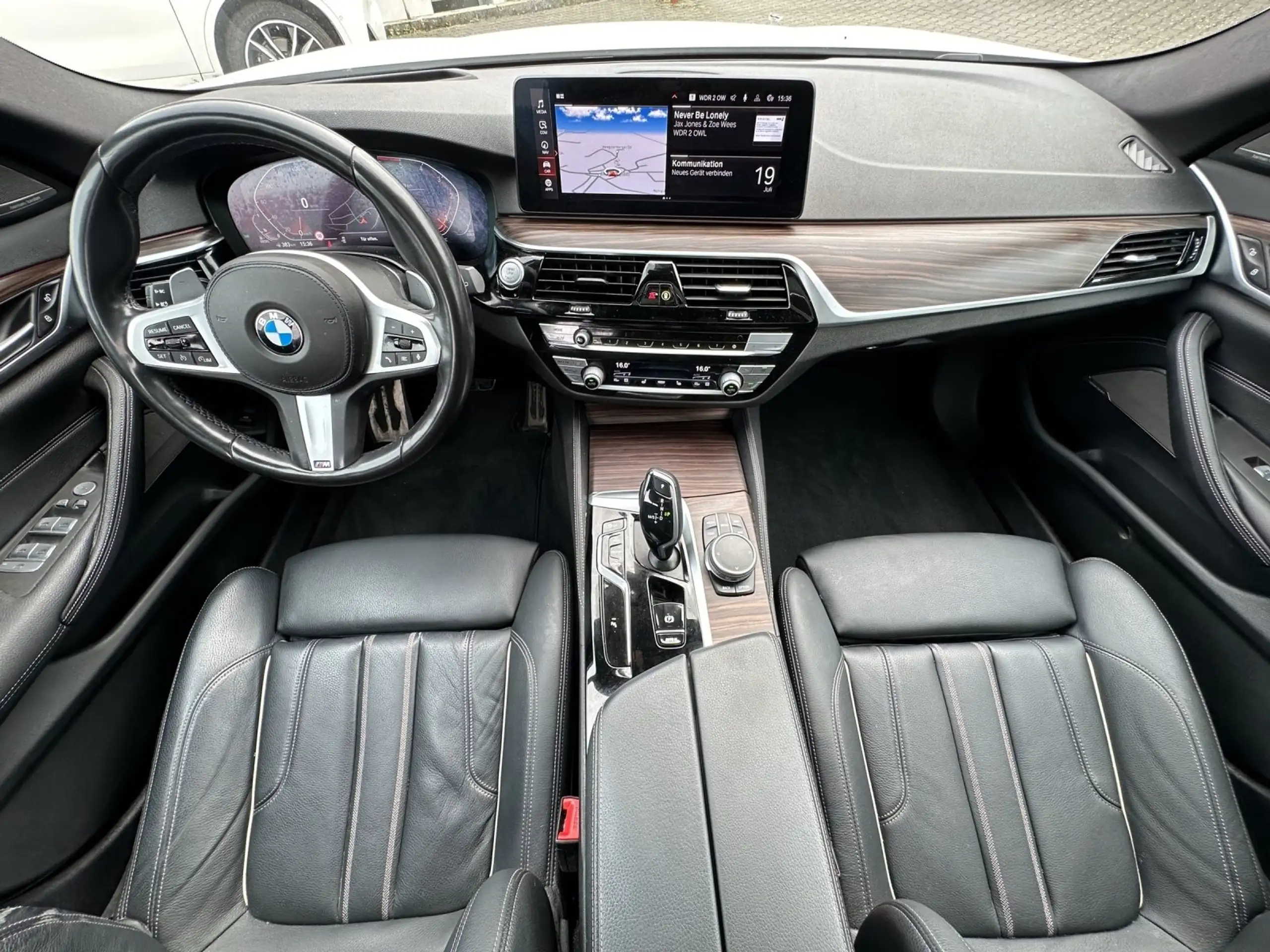 BMW - 540