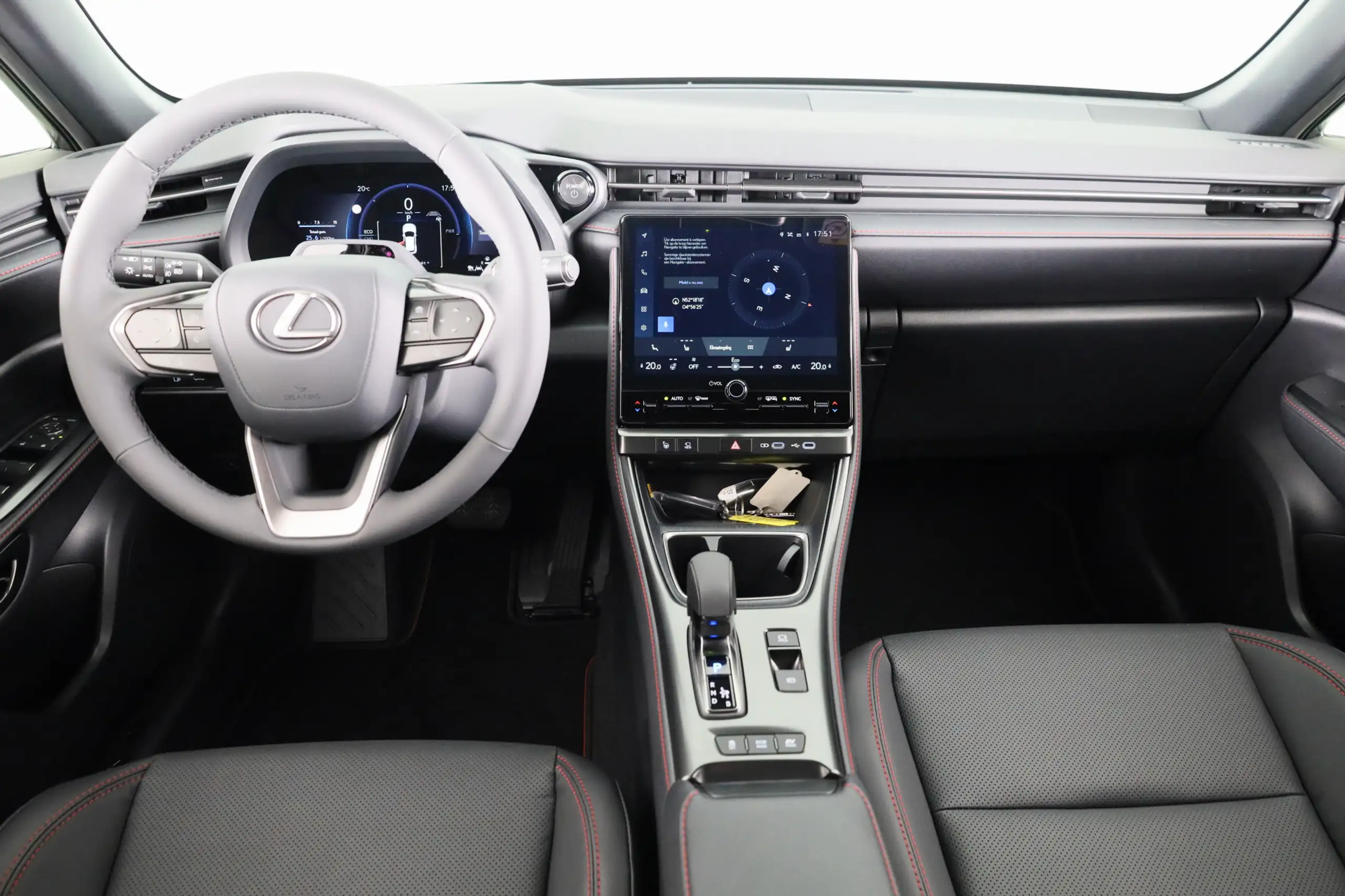 Lexus - LBX