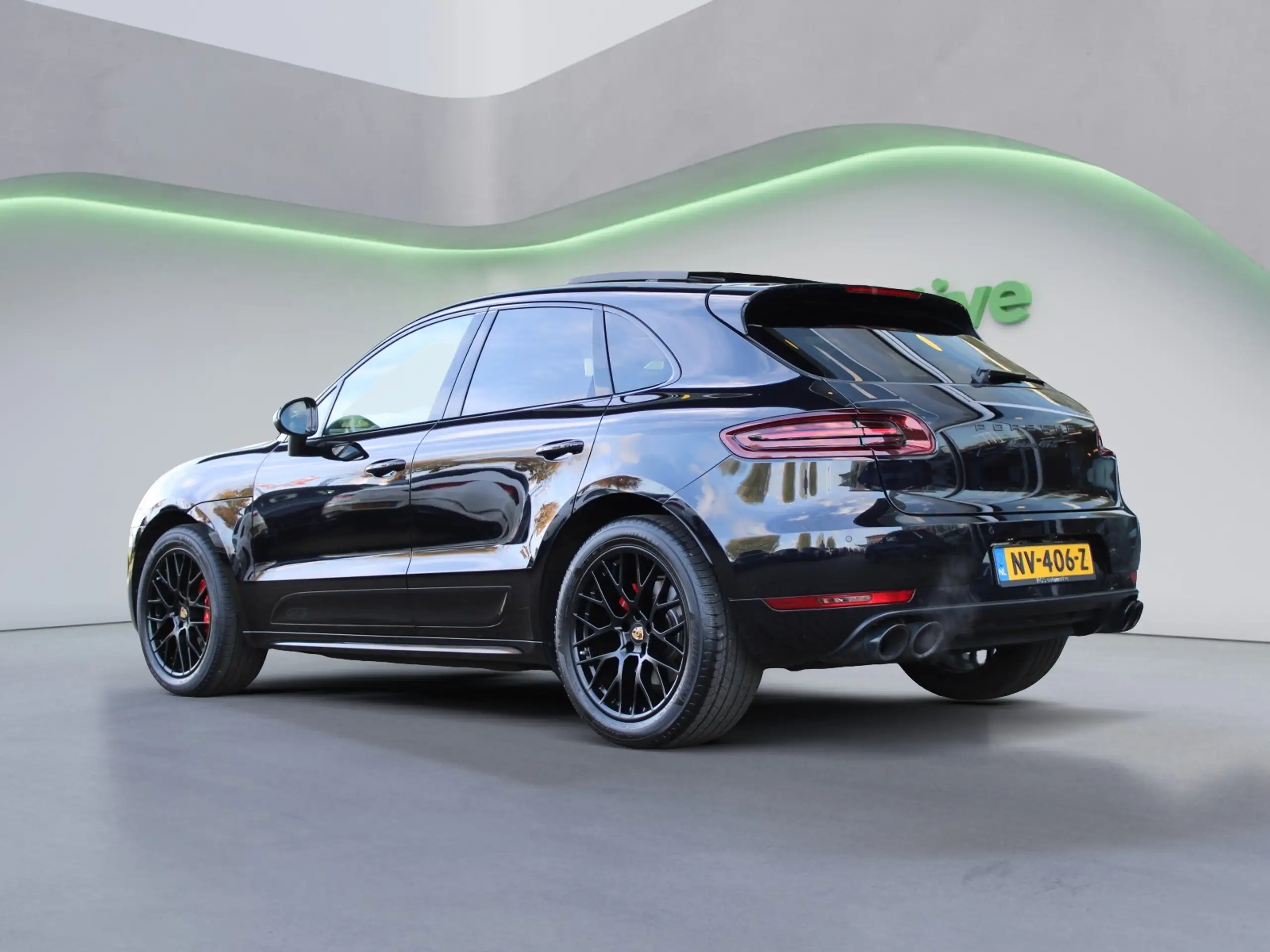 Porsche - Macan