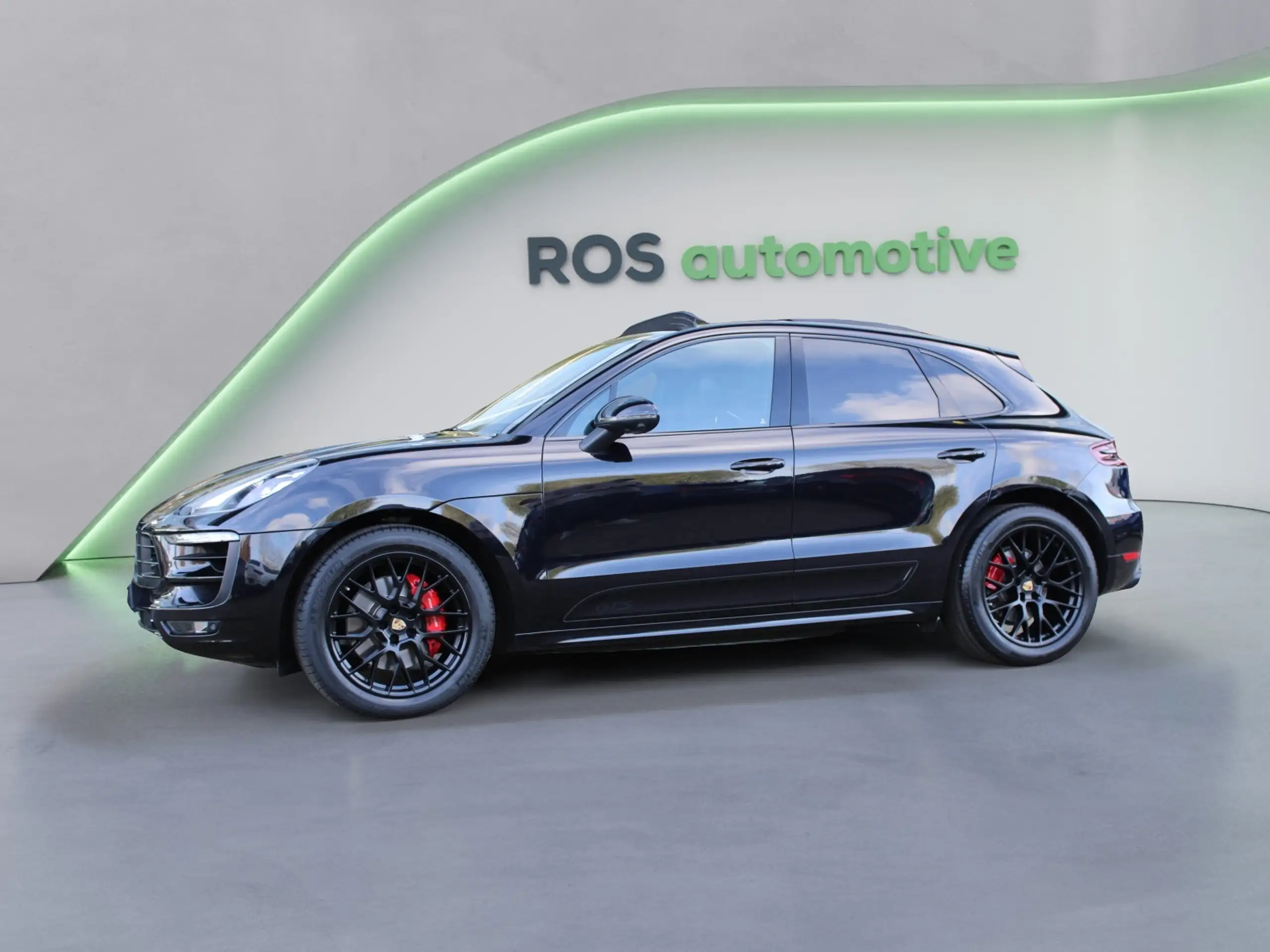 Porsche - Macan