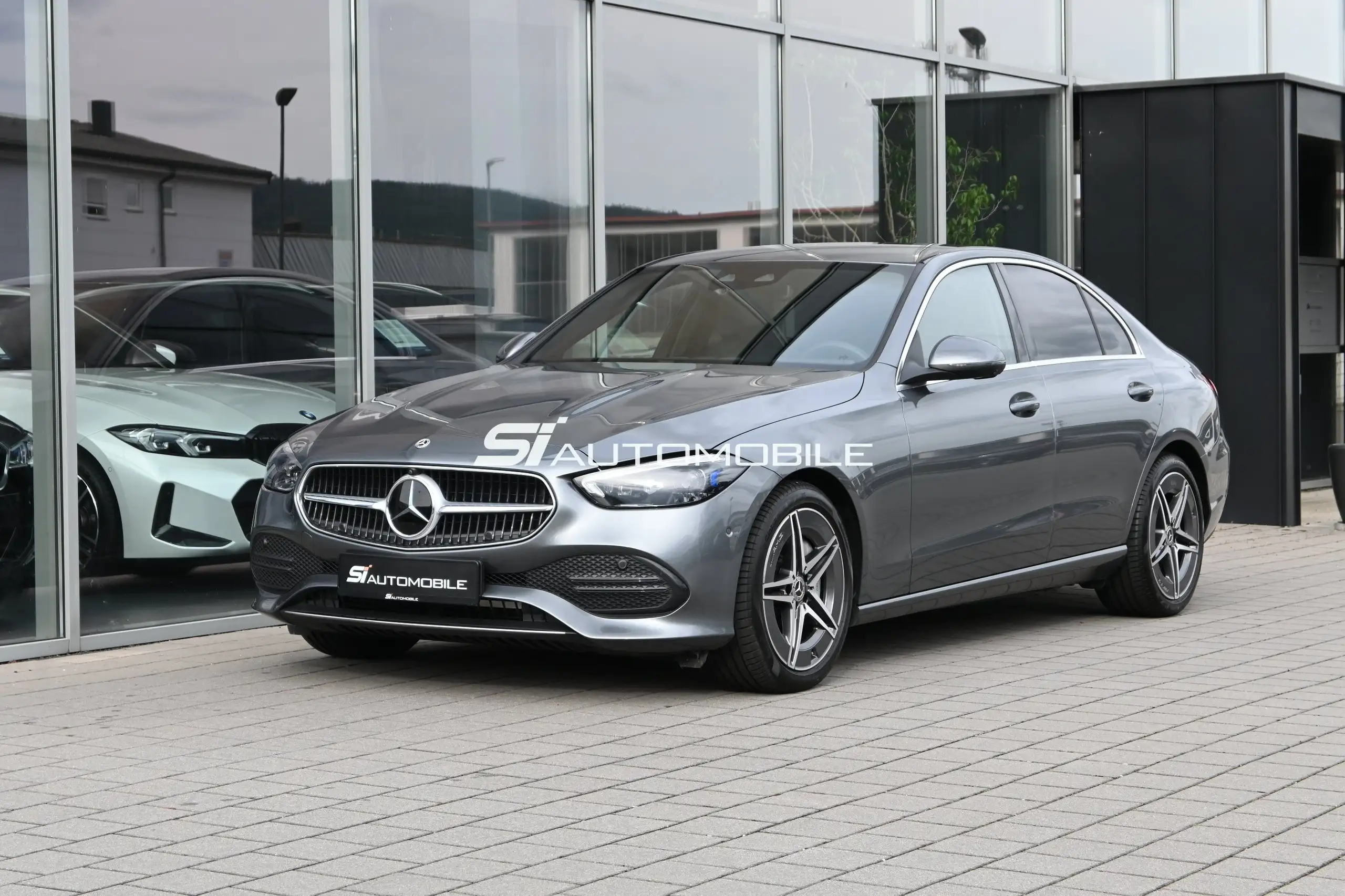 Mercedes-Benz - C 220