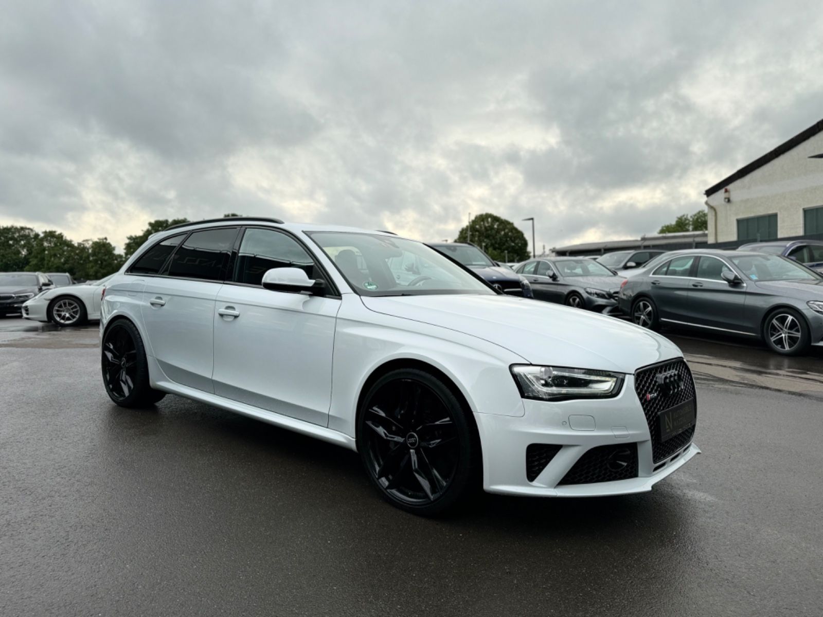 Audi - RS 4