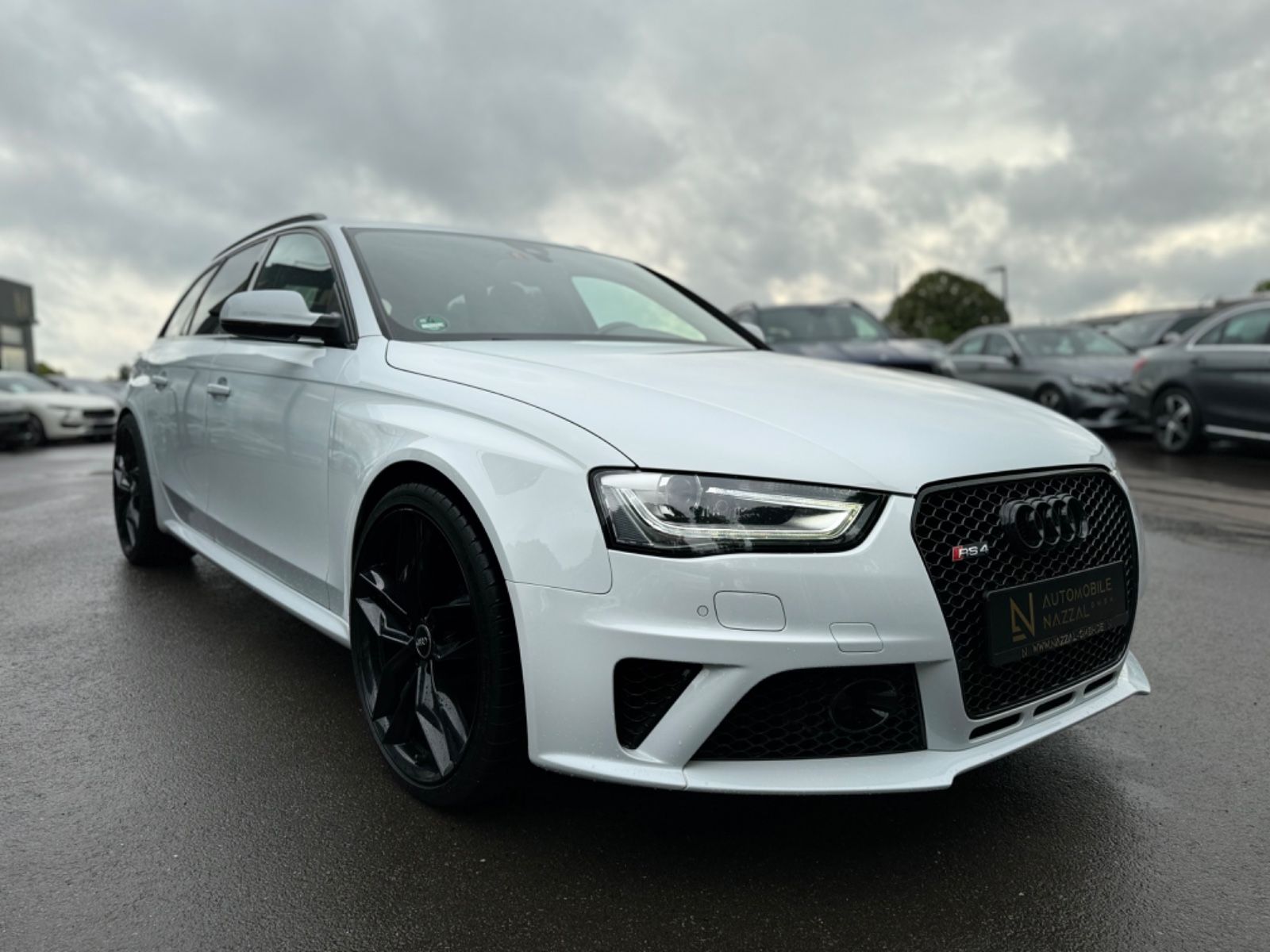 Audi - RS 4