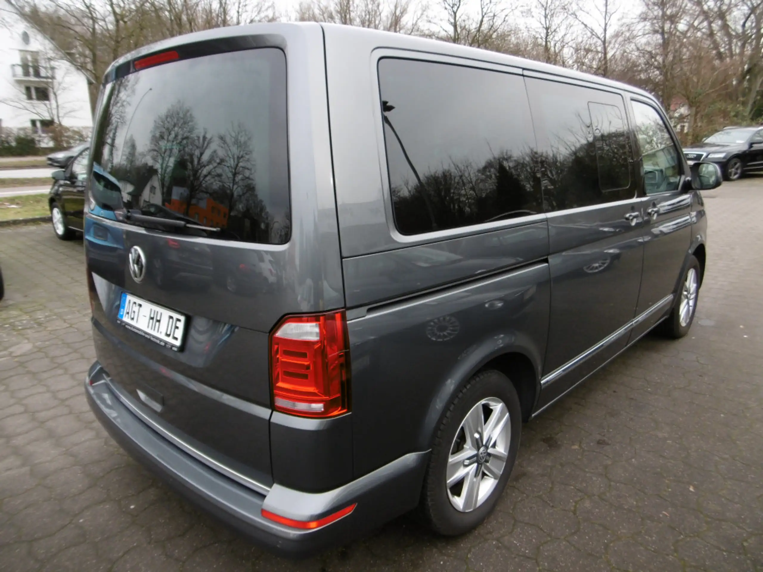 Volkswagen - T6 Multivan