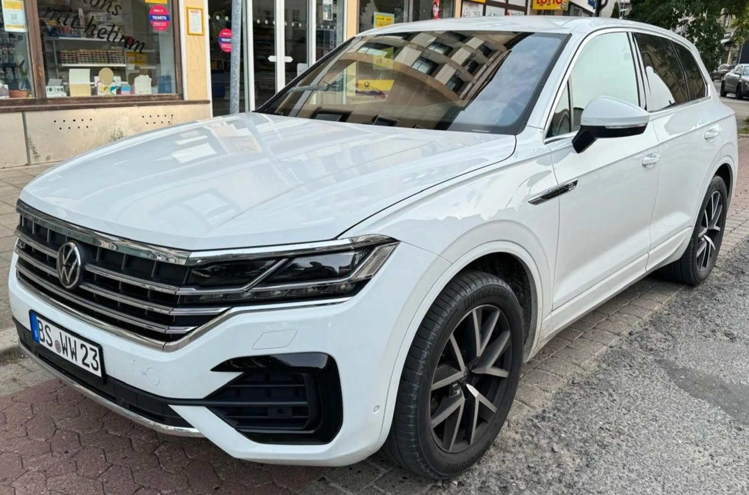 Volkswagen - Touareg