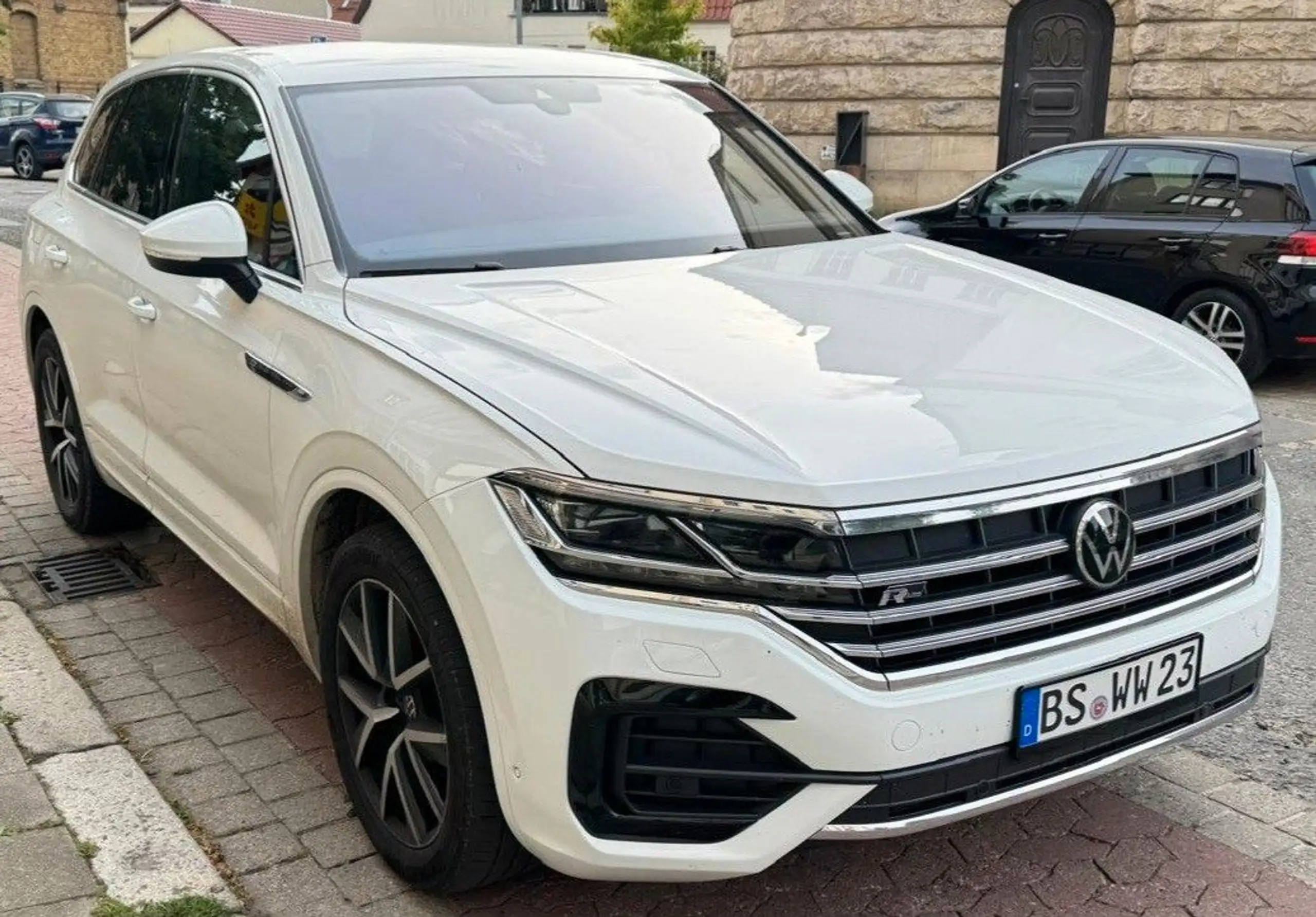 Volkswagen - Touareg