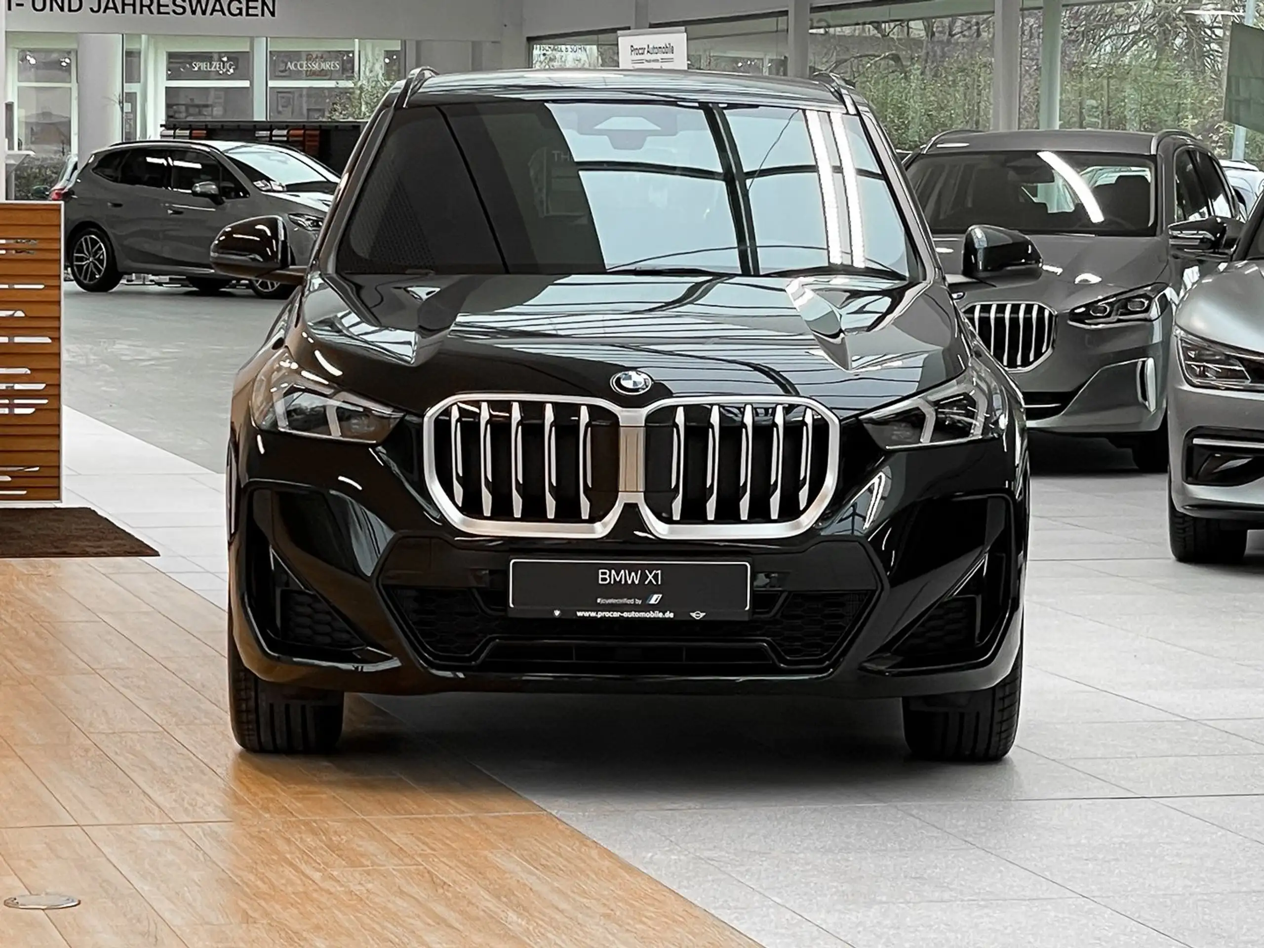 BMW - X1