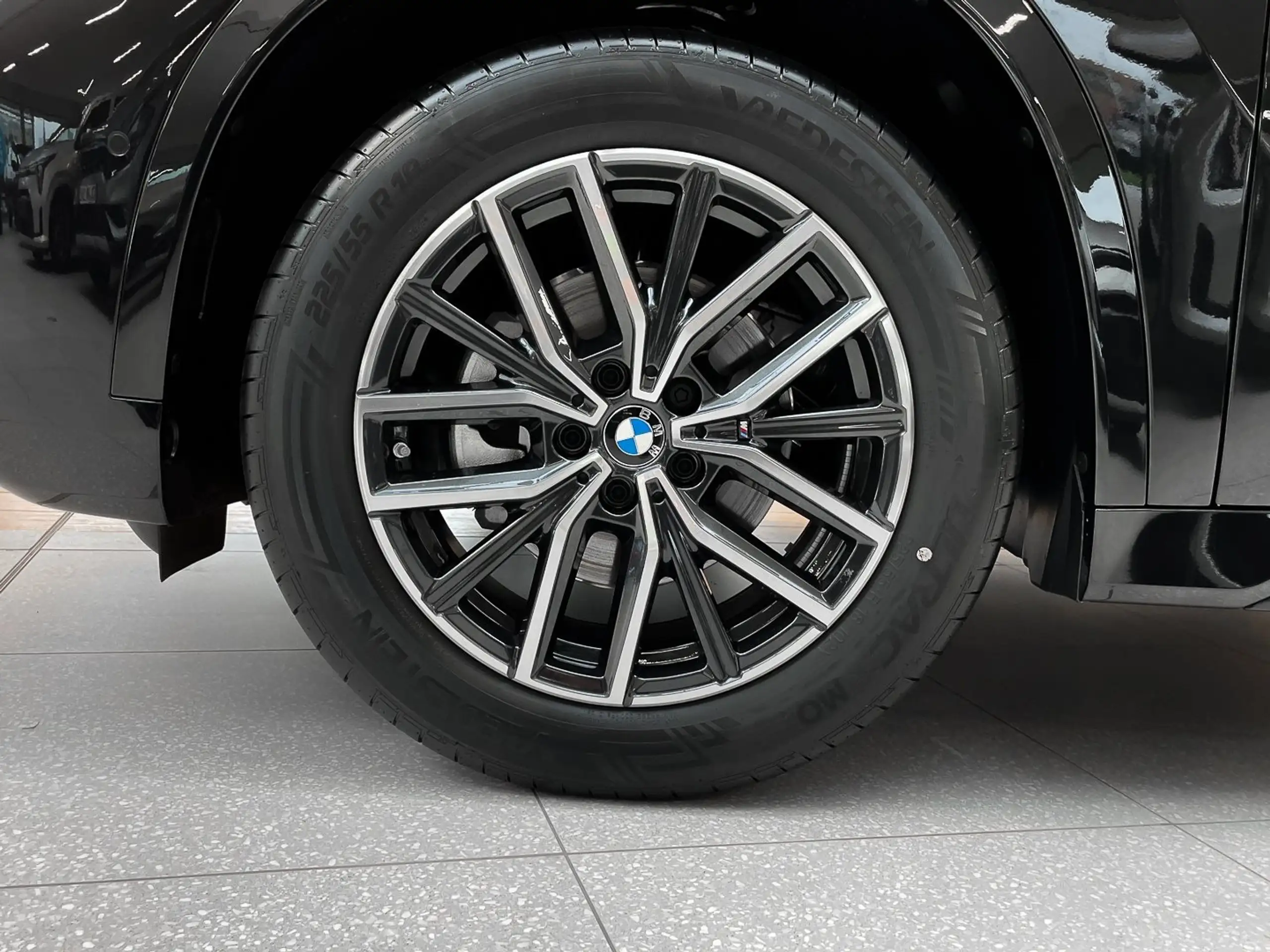 BMW - X1