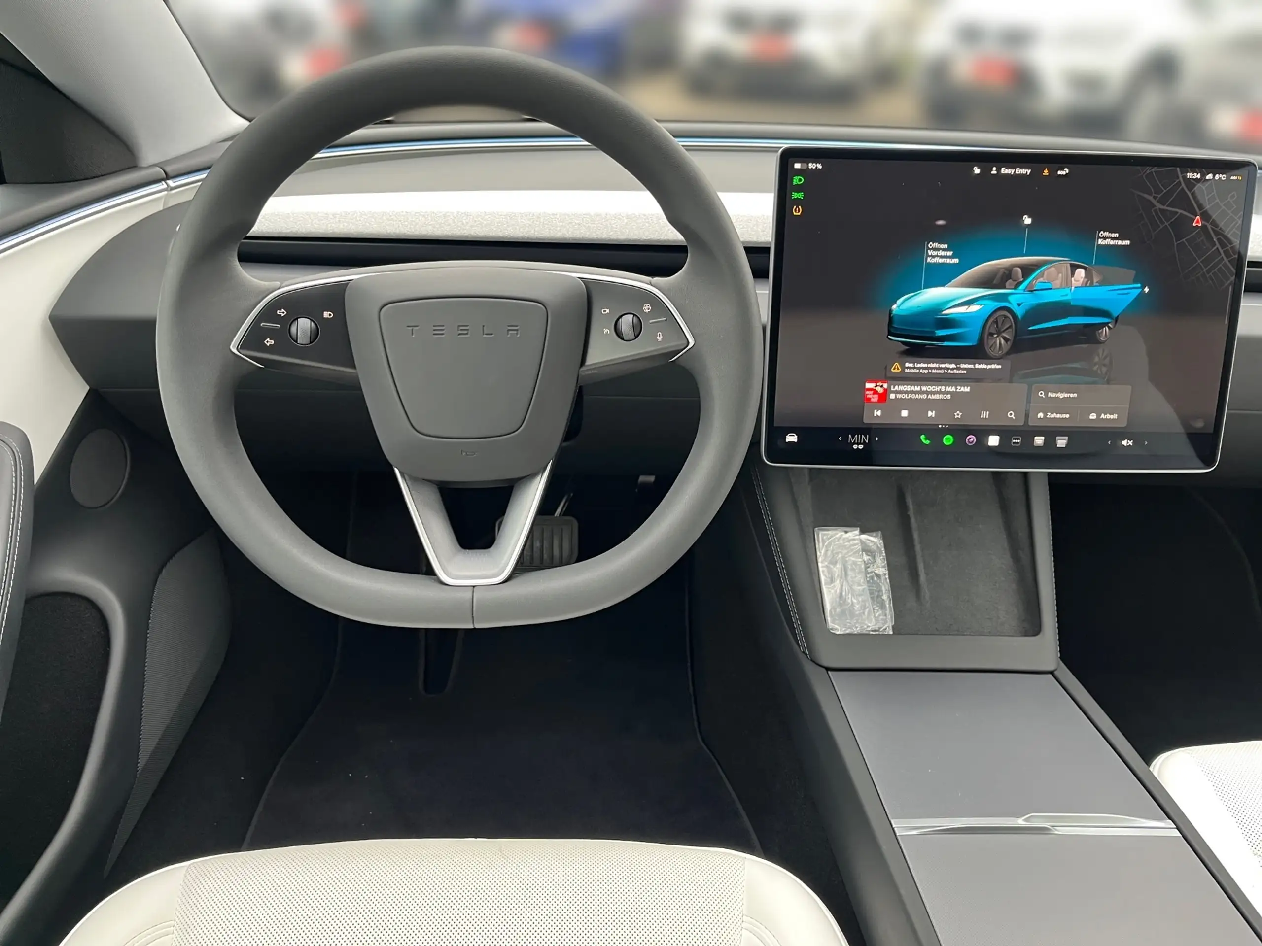 Tesla - Model 3