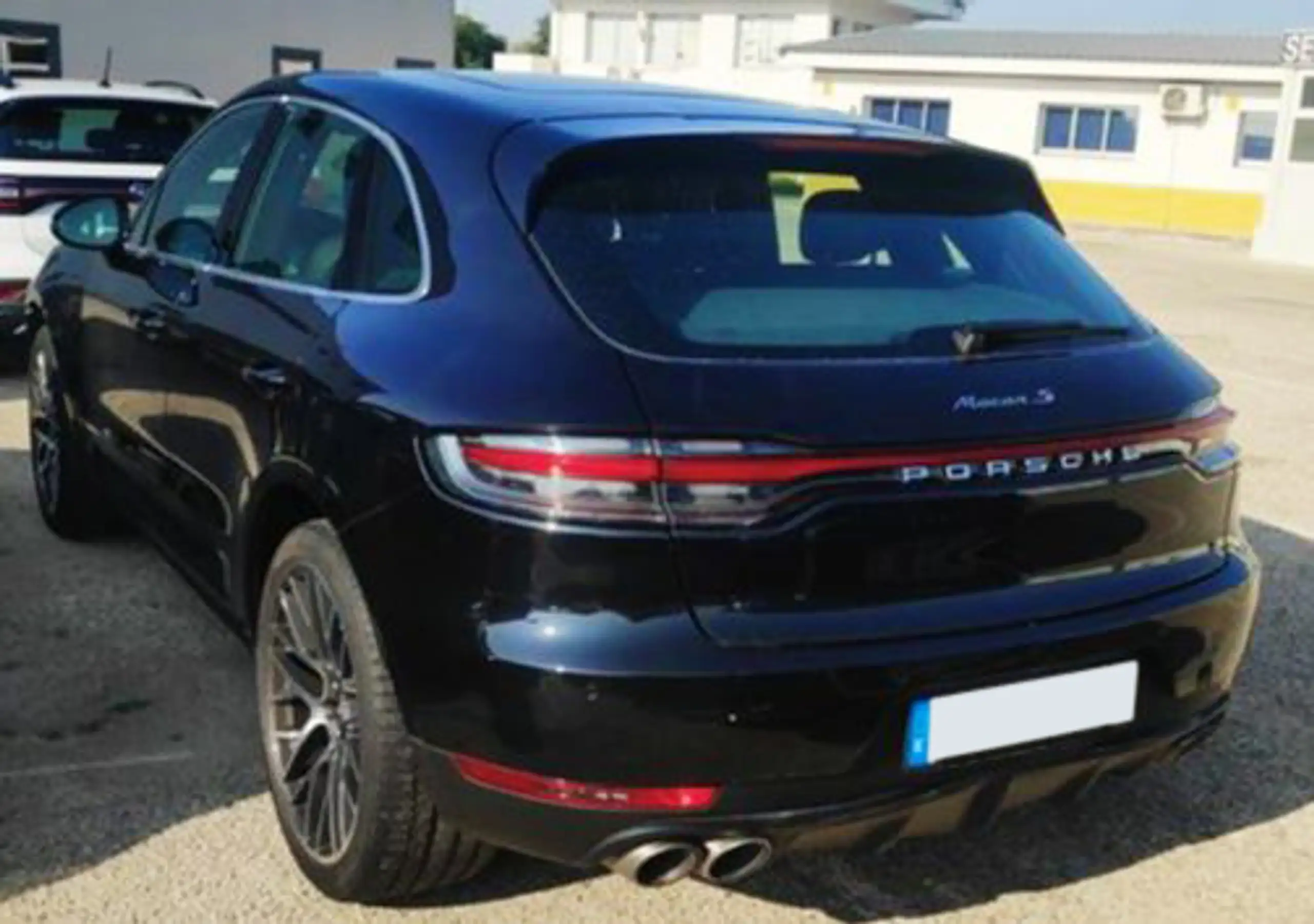 Porsche - Macan