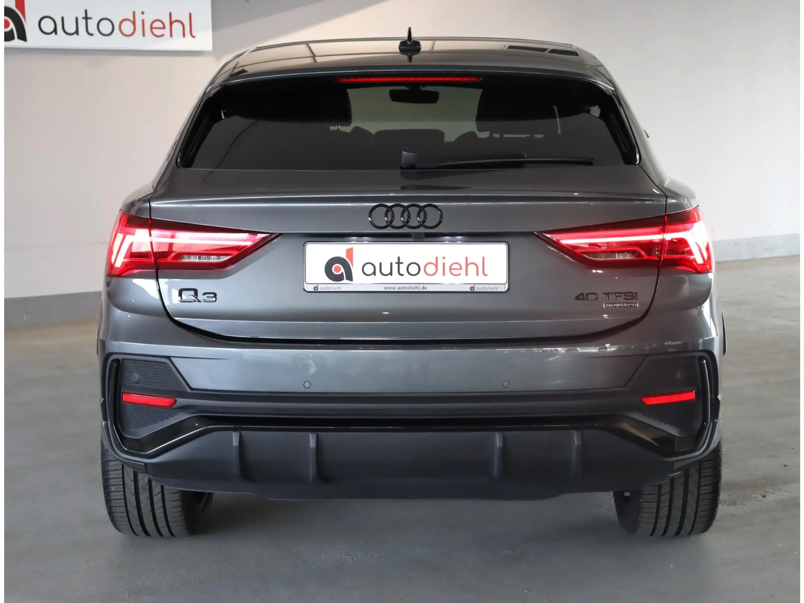 Audi - Q3