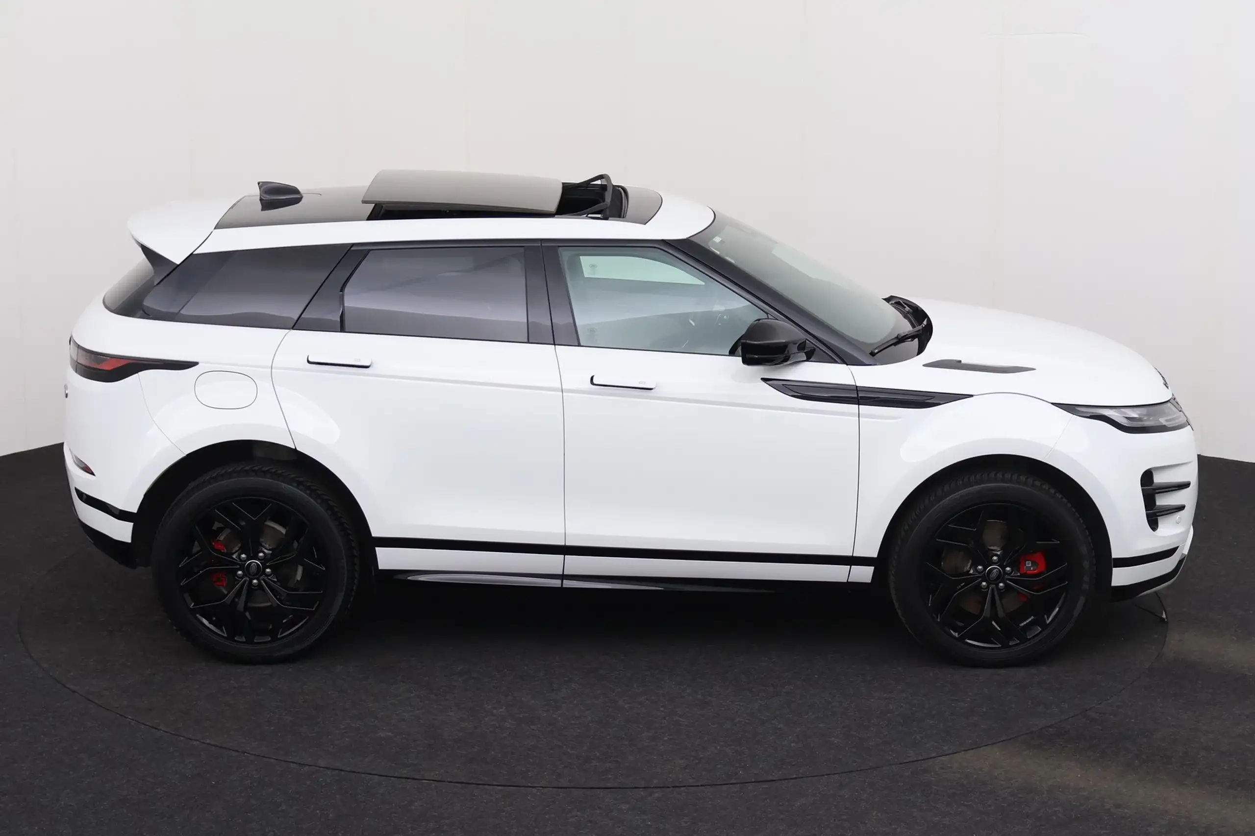 Land Rover - Range Rover Evoque