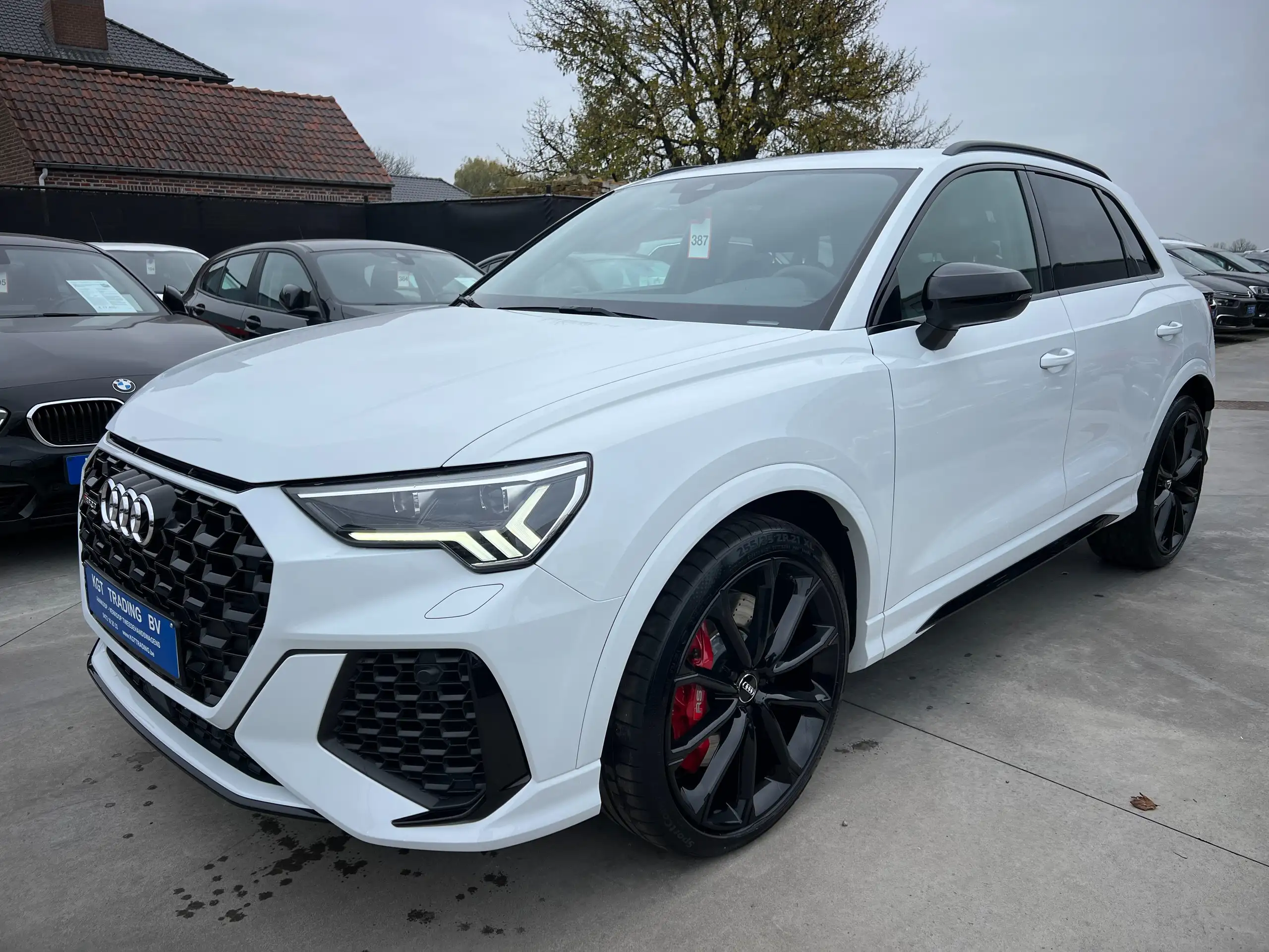 Audi - RS Q3