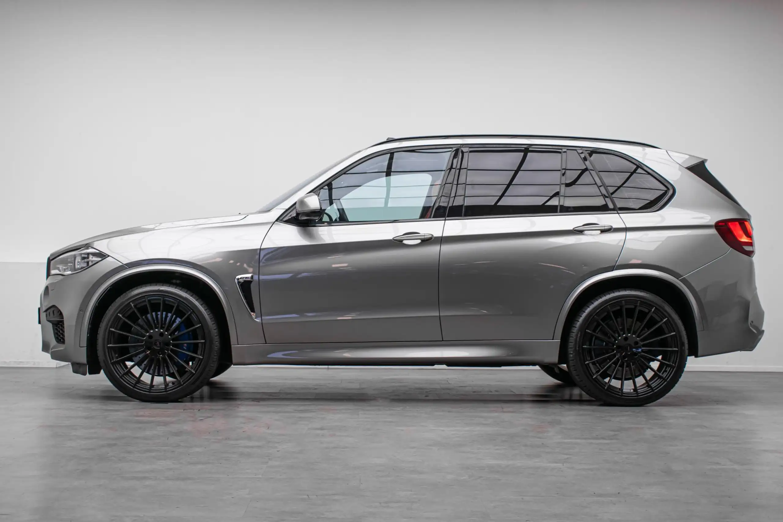 BMW - X5 M