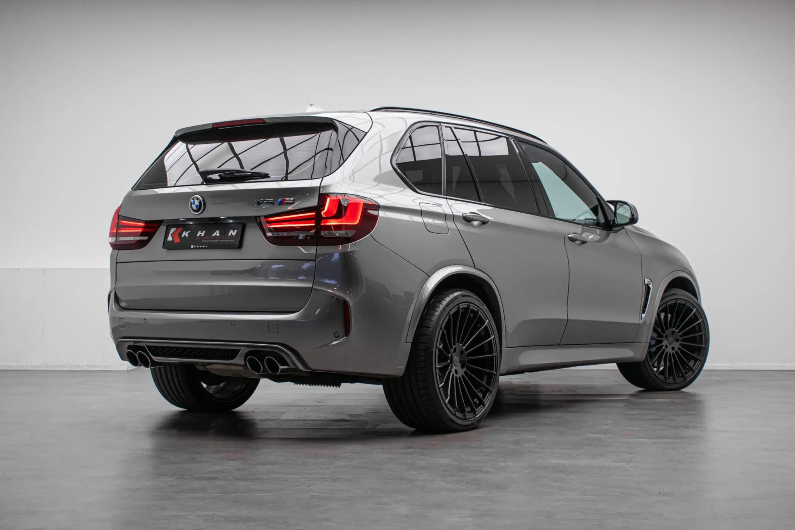 BMW - X5 M