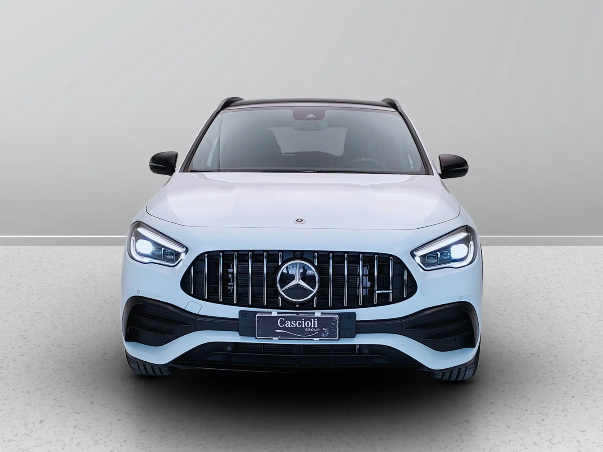 Mercedes-Benz - GLA 35 AMG