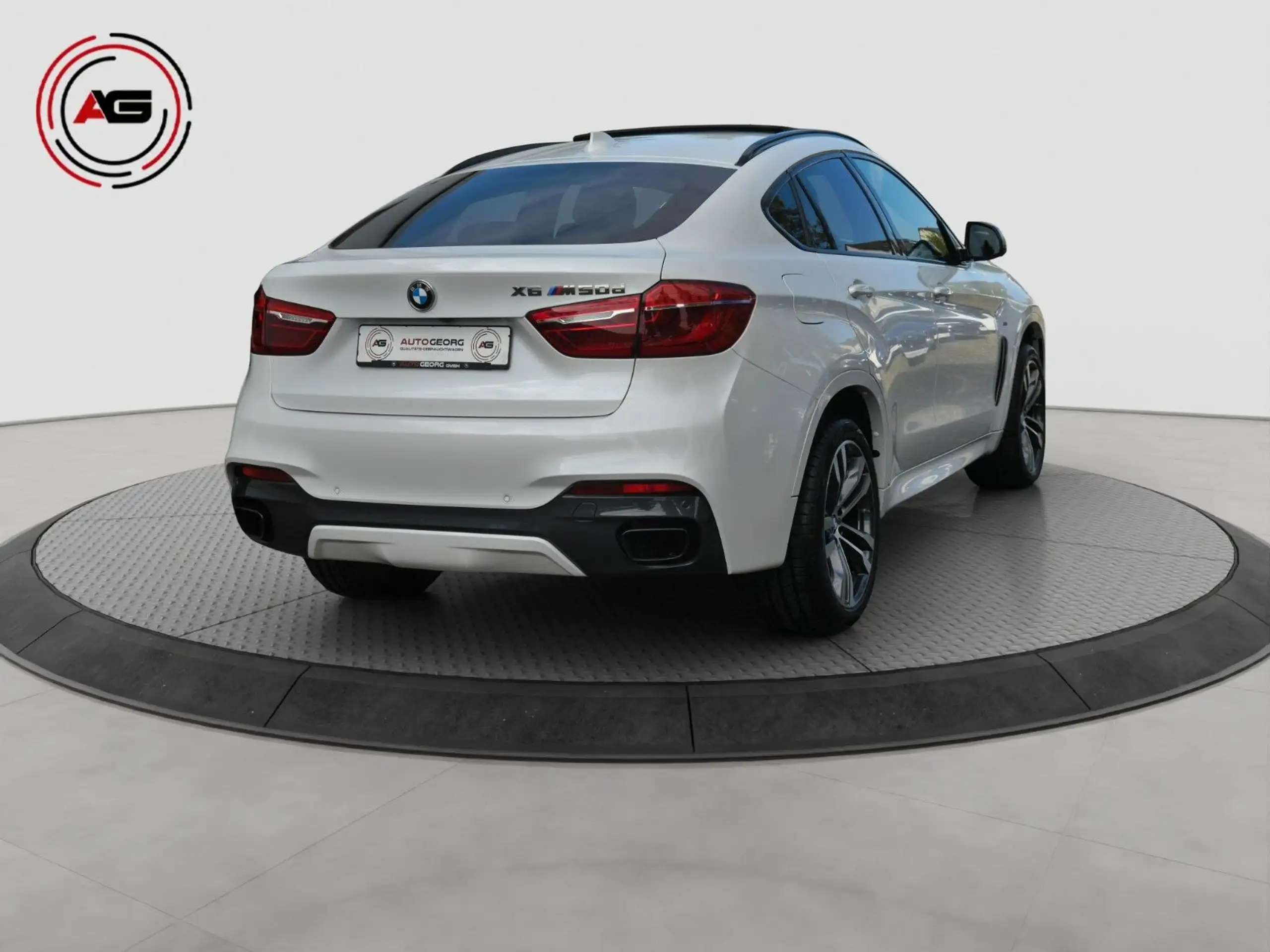 BMW - X6 M